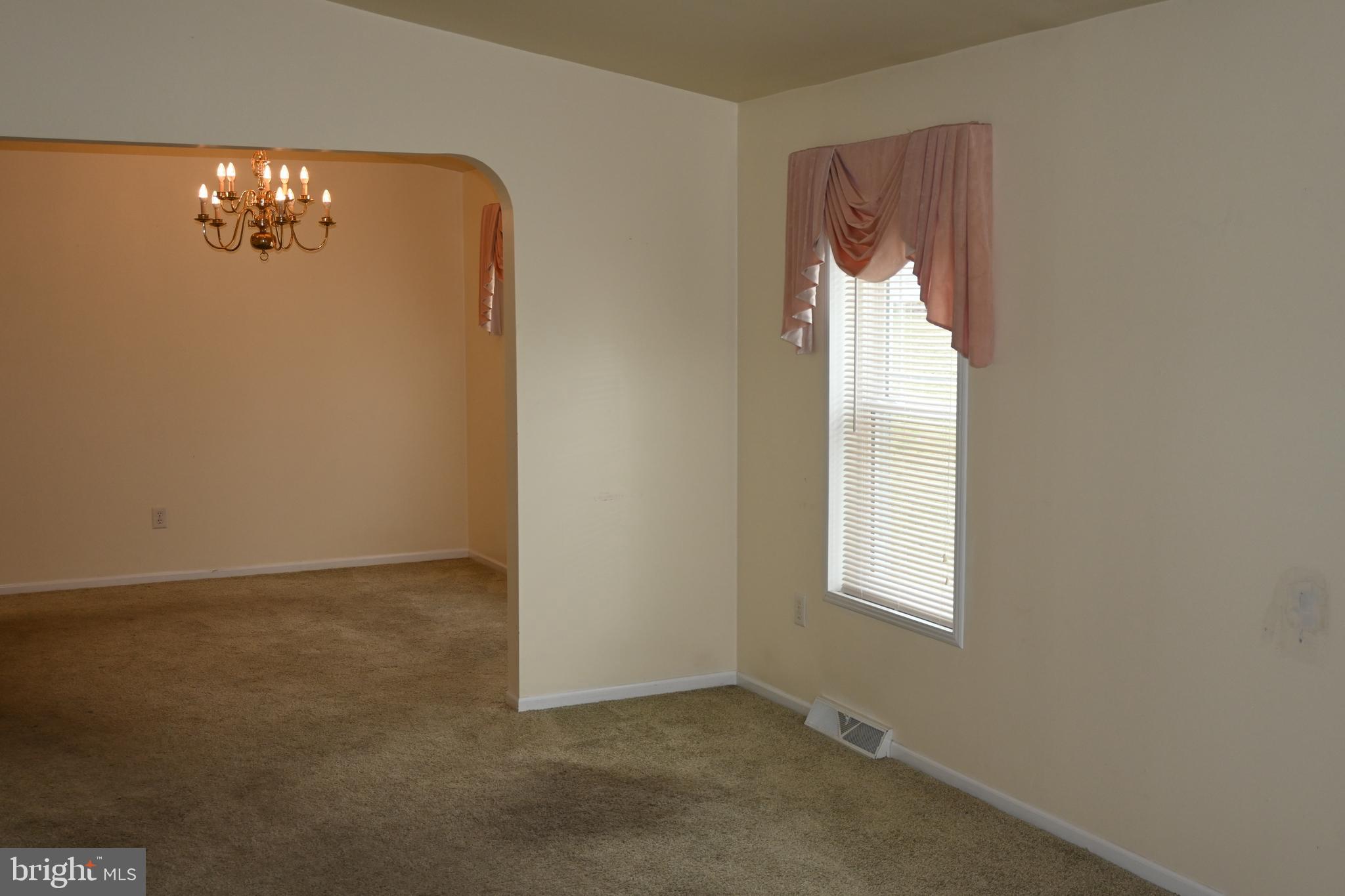 QUIET ACRES - Residential