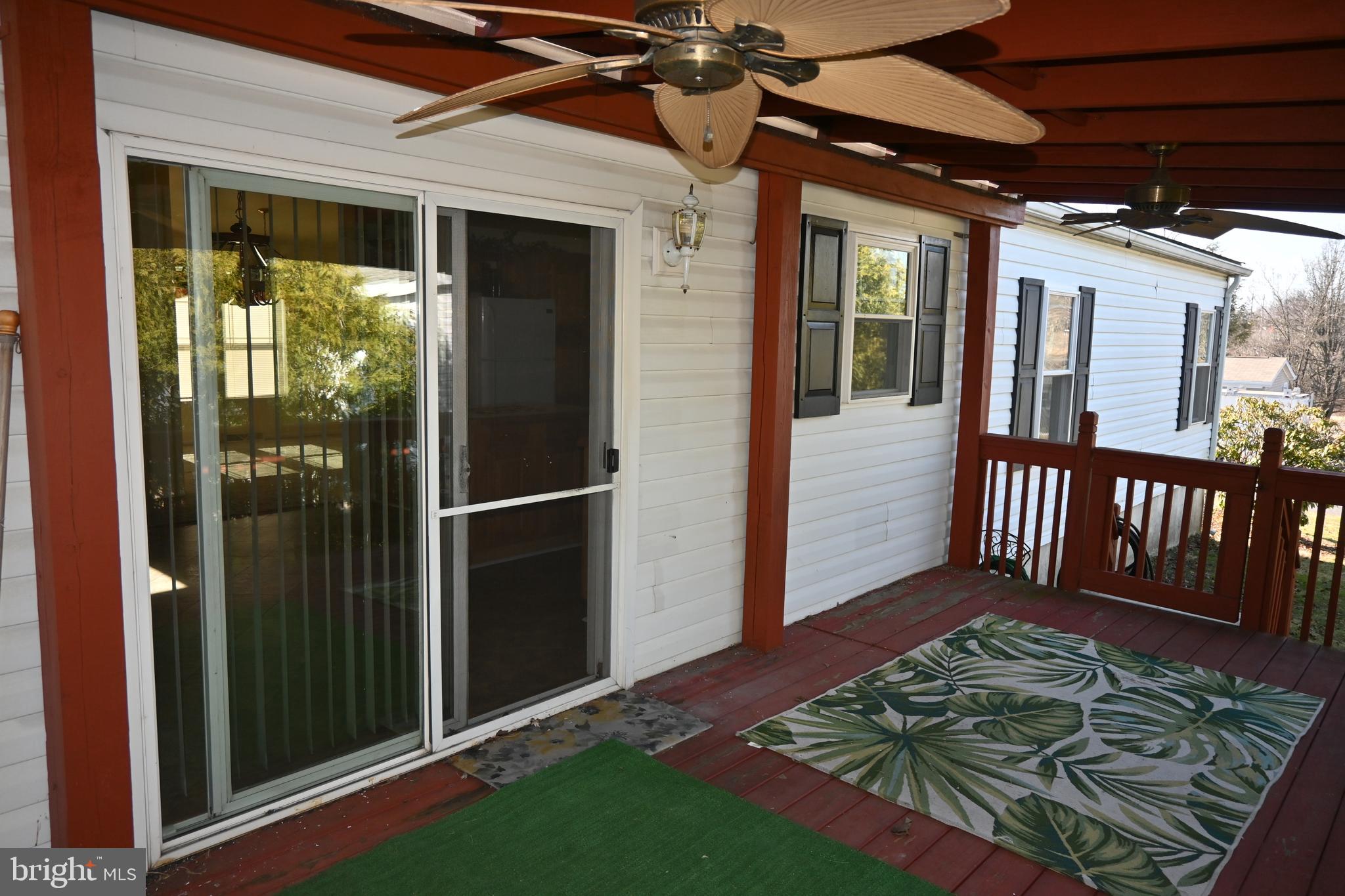 QUIET ACRES - Residential