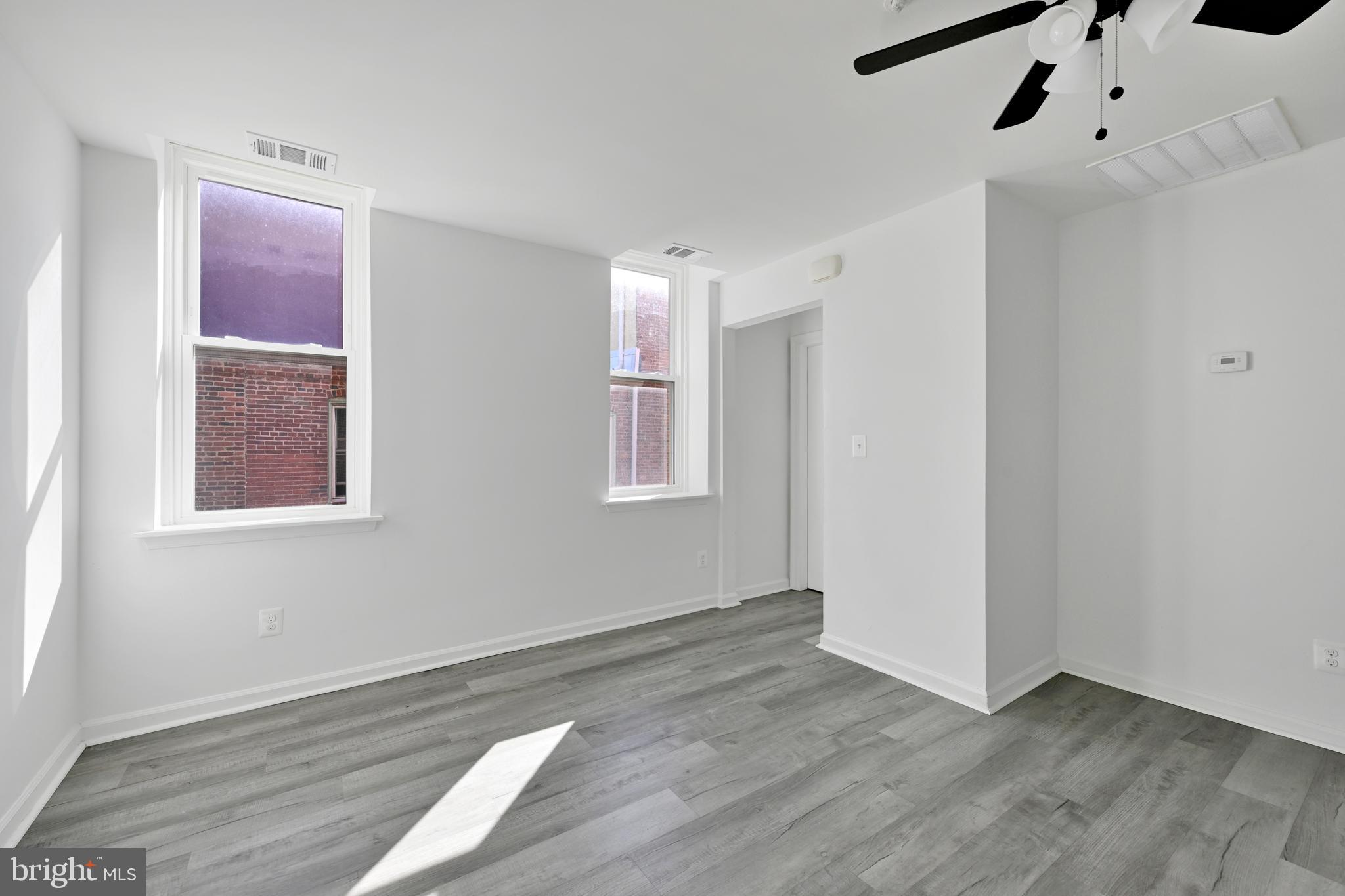 WASHINGTON SQUARE - Residential