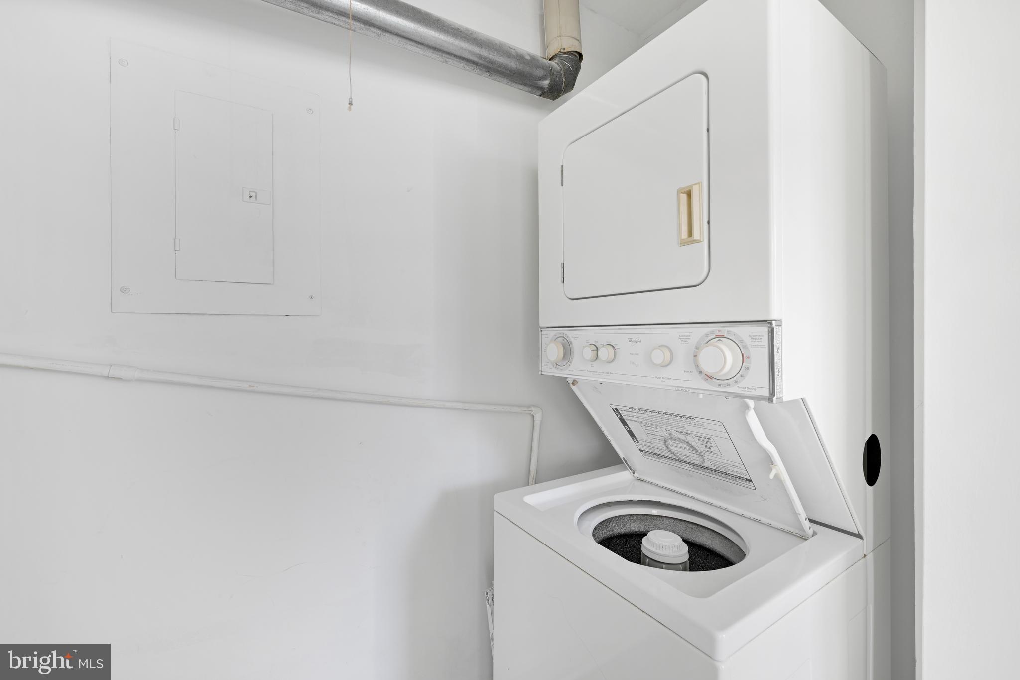 WASHINGTON SQUARE - Residential