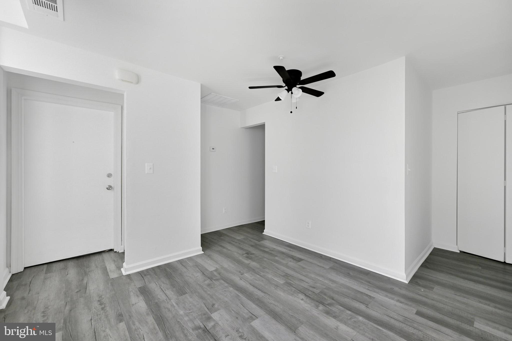 WASHINGTON SQUARE - Residential