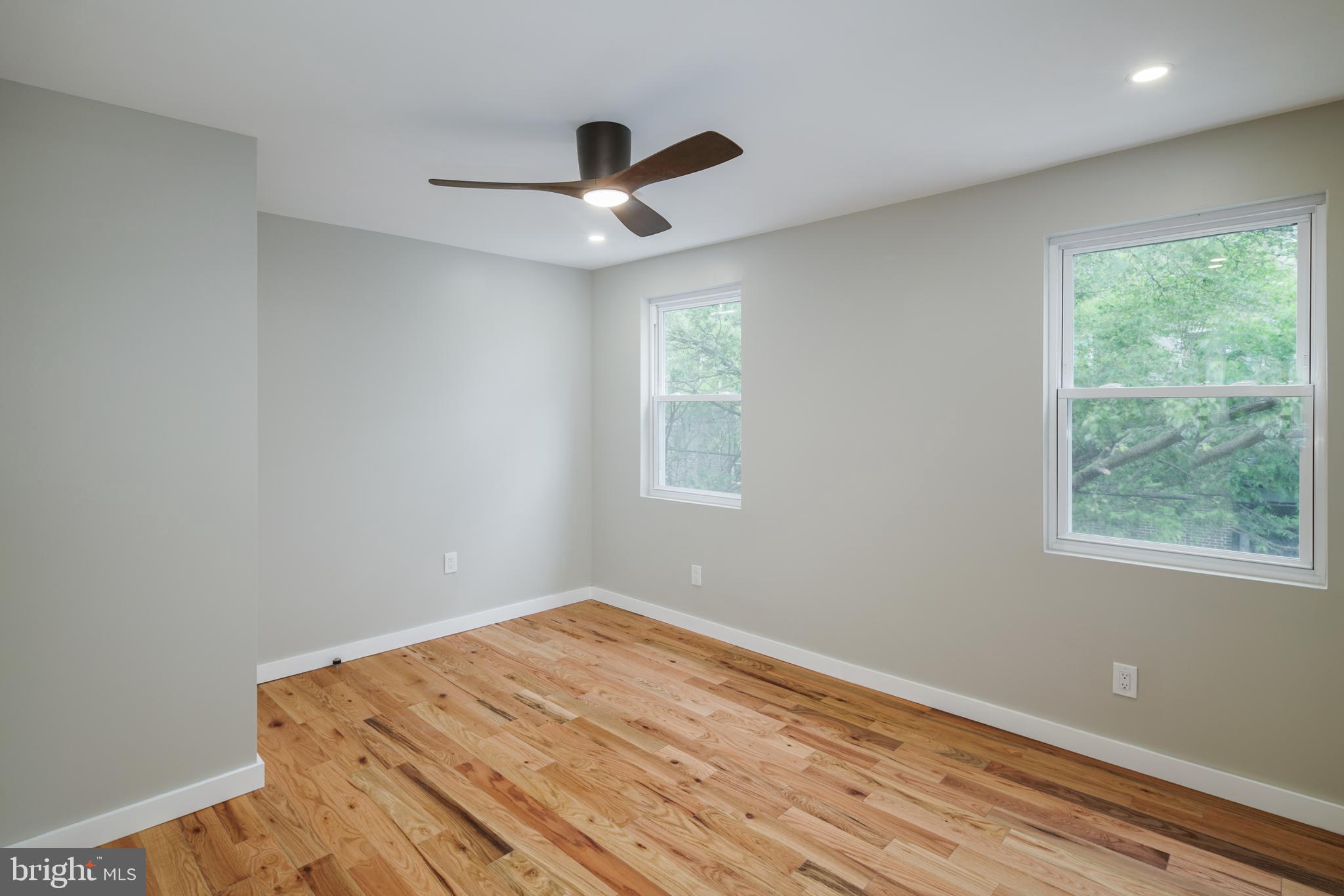 PASSYUNK SQUARE - Residential