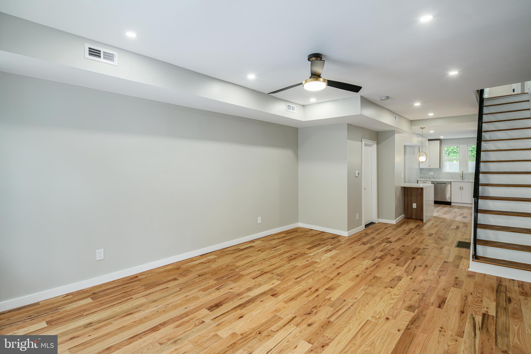 PASSYUNK SQUARE - Residential