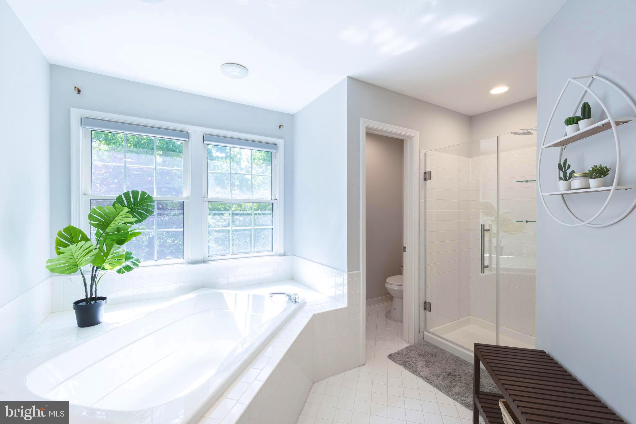 MONROE MANOR - Residential