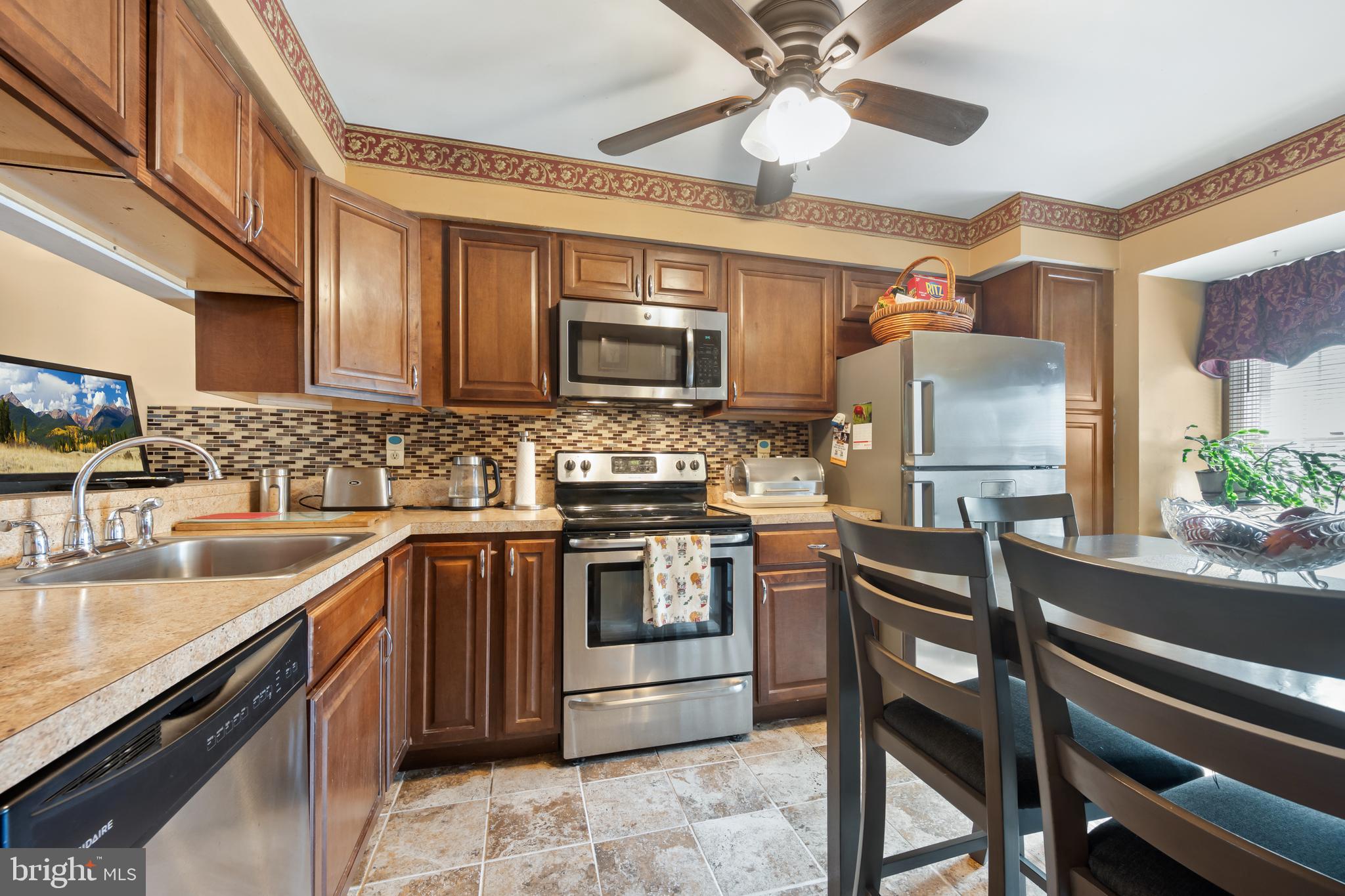 14040 CHESTNUT COURT