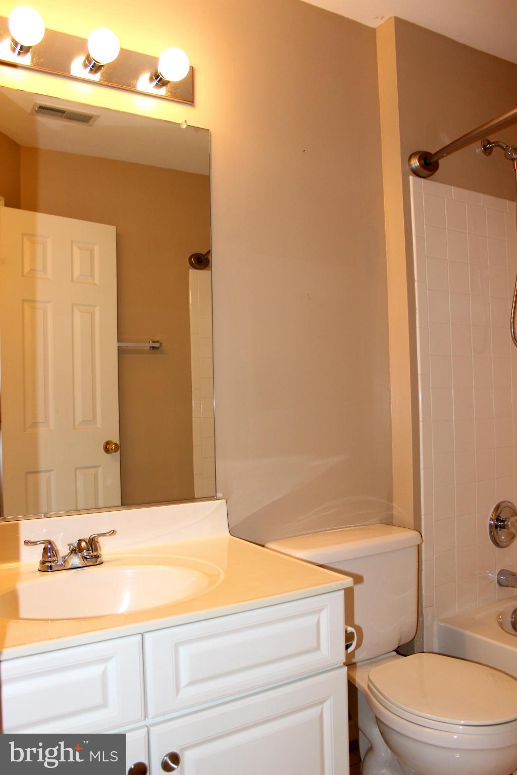 SOUTH RIDING - Residential Lease