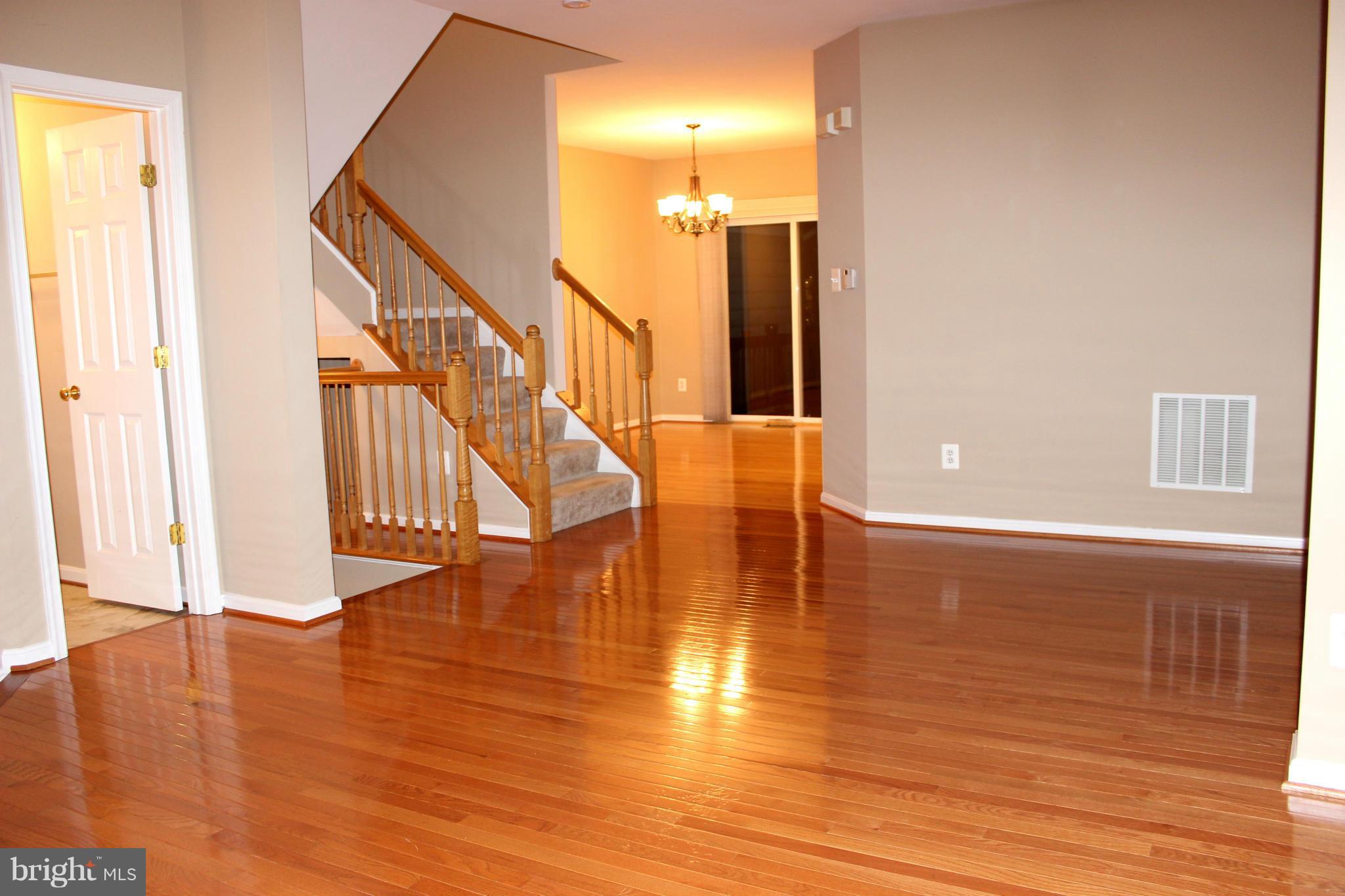 SOUTH RIDING - Residential Lease