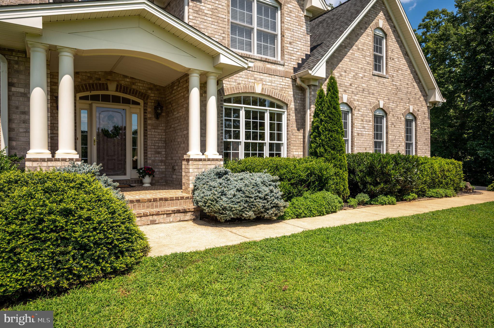 THE OAKS - Residential