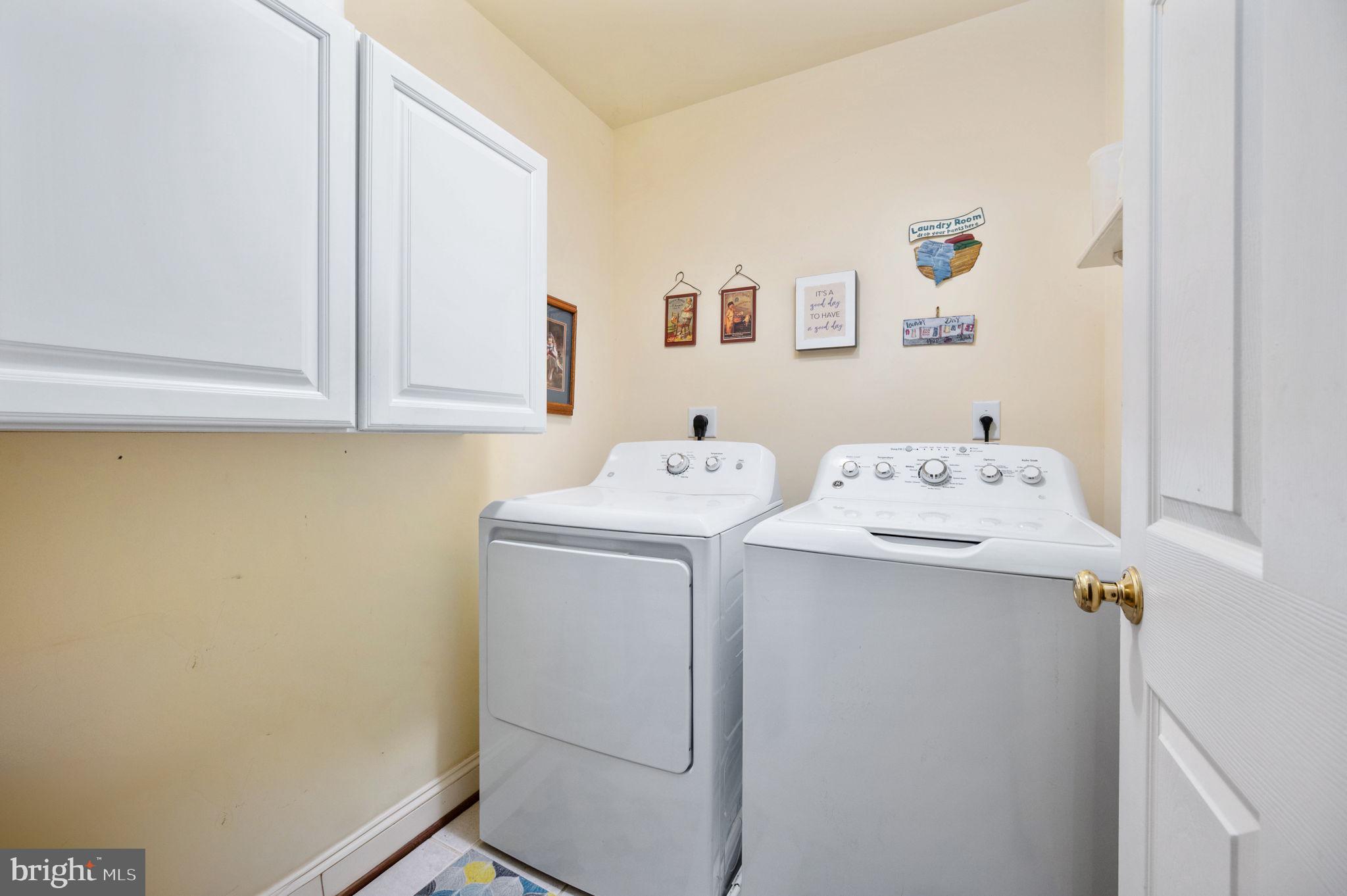 THE OAKS - Residential