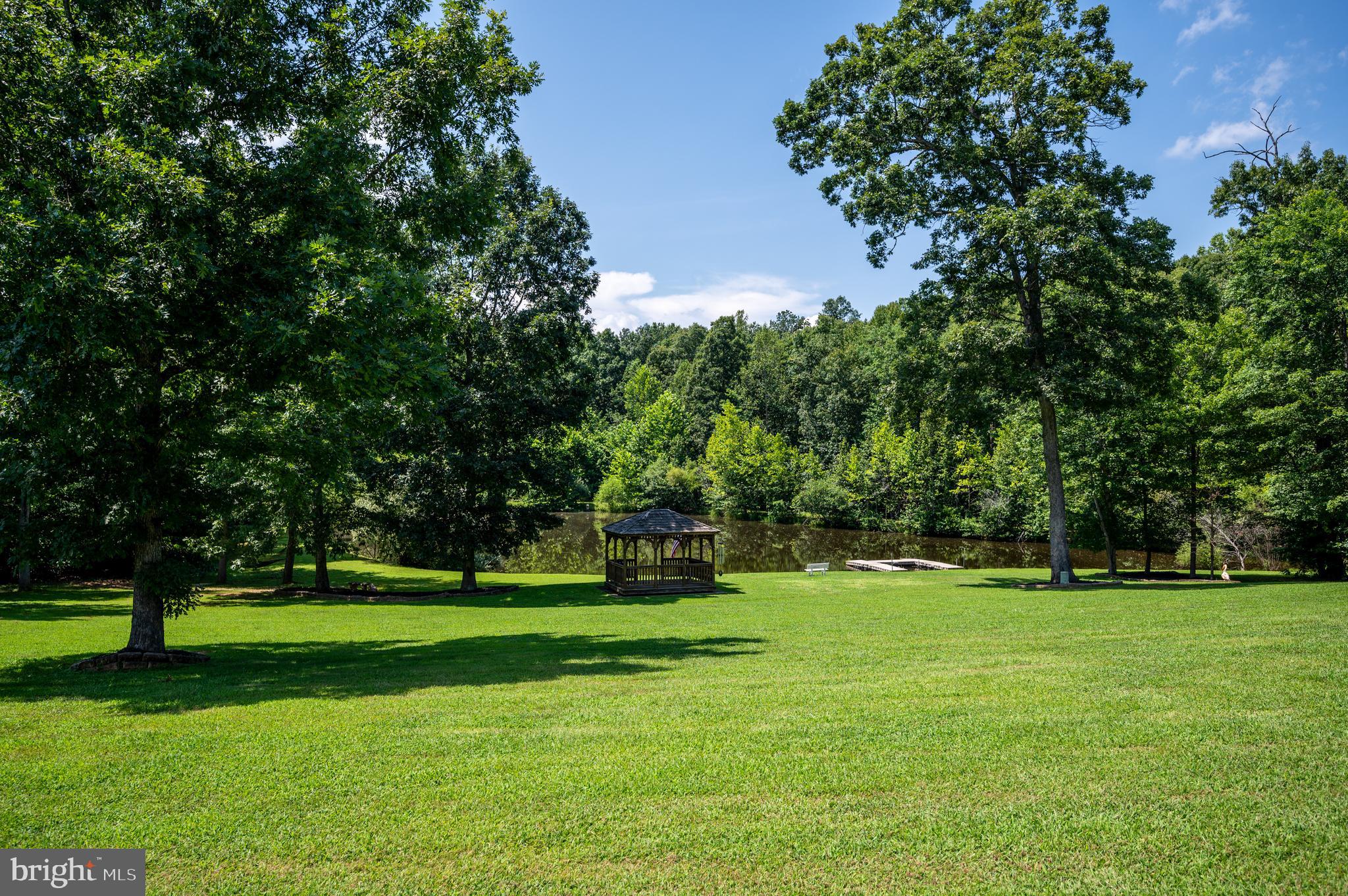 THE OAKS - Residential