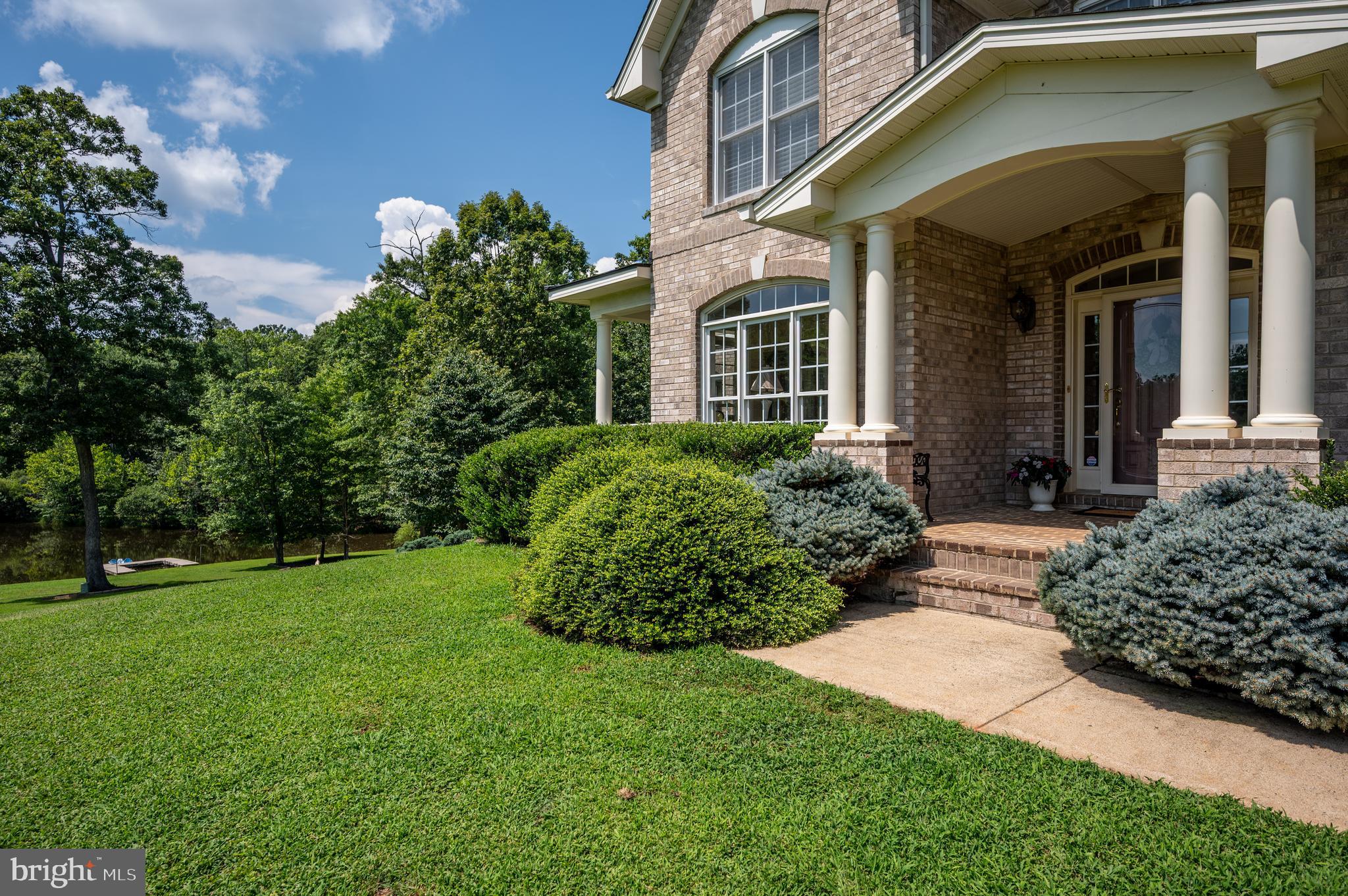 THE OAKS - Residential