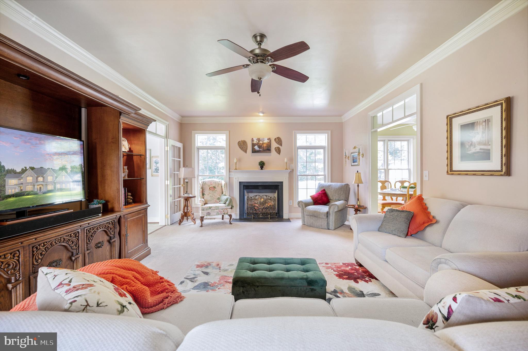 THE OAKS - Residential