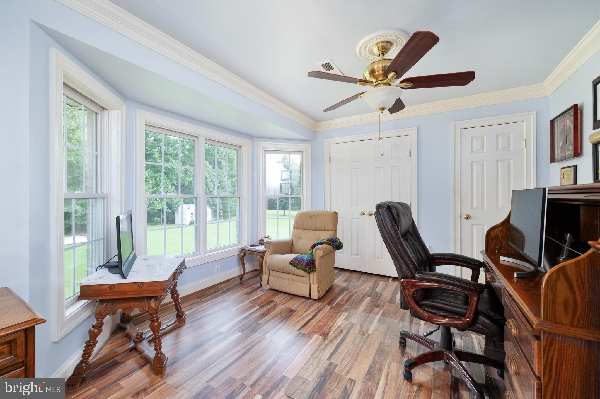 THE OAKS - Residential