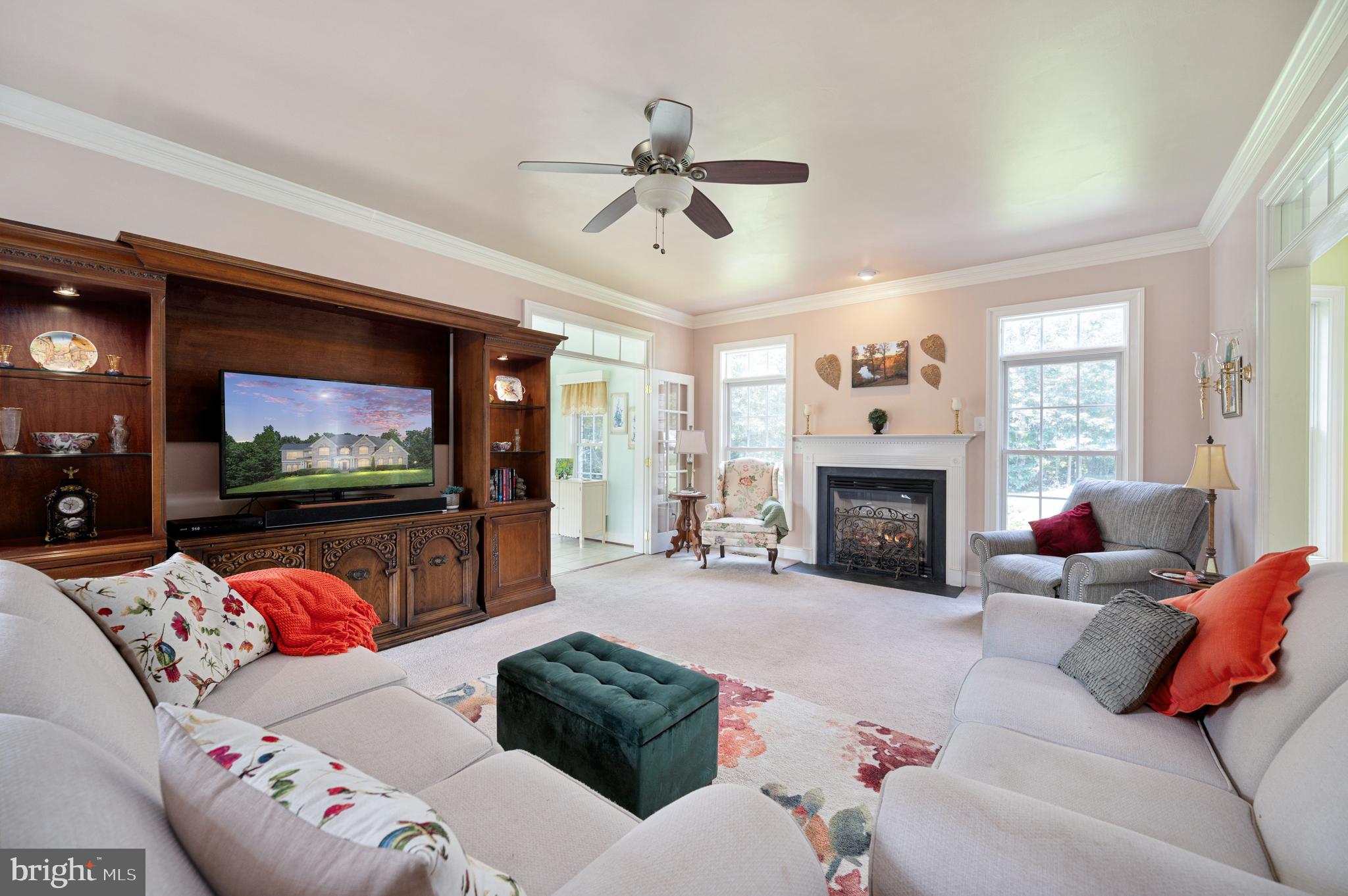 THE OAKS - Residential