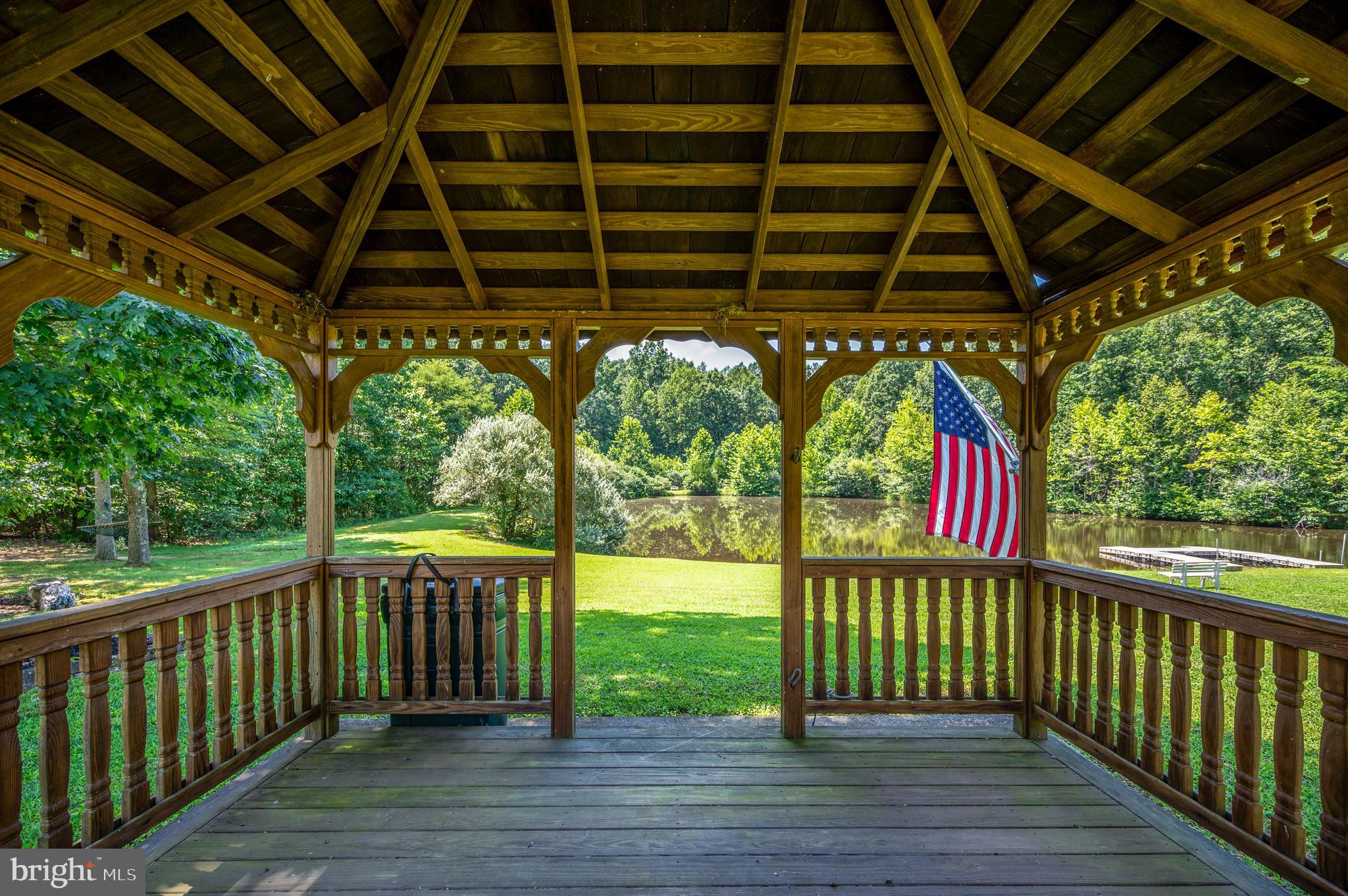 THE OAKS - Residential