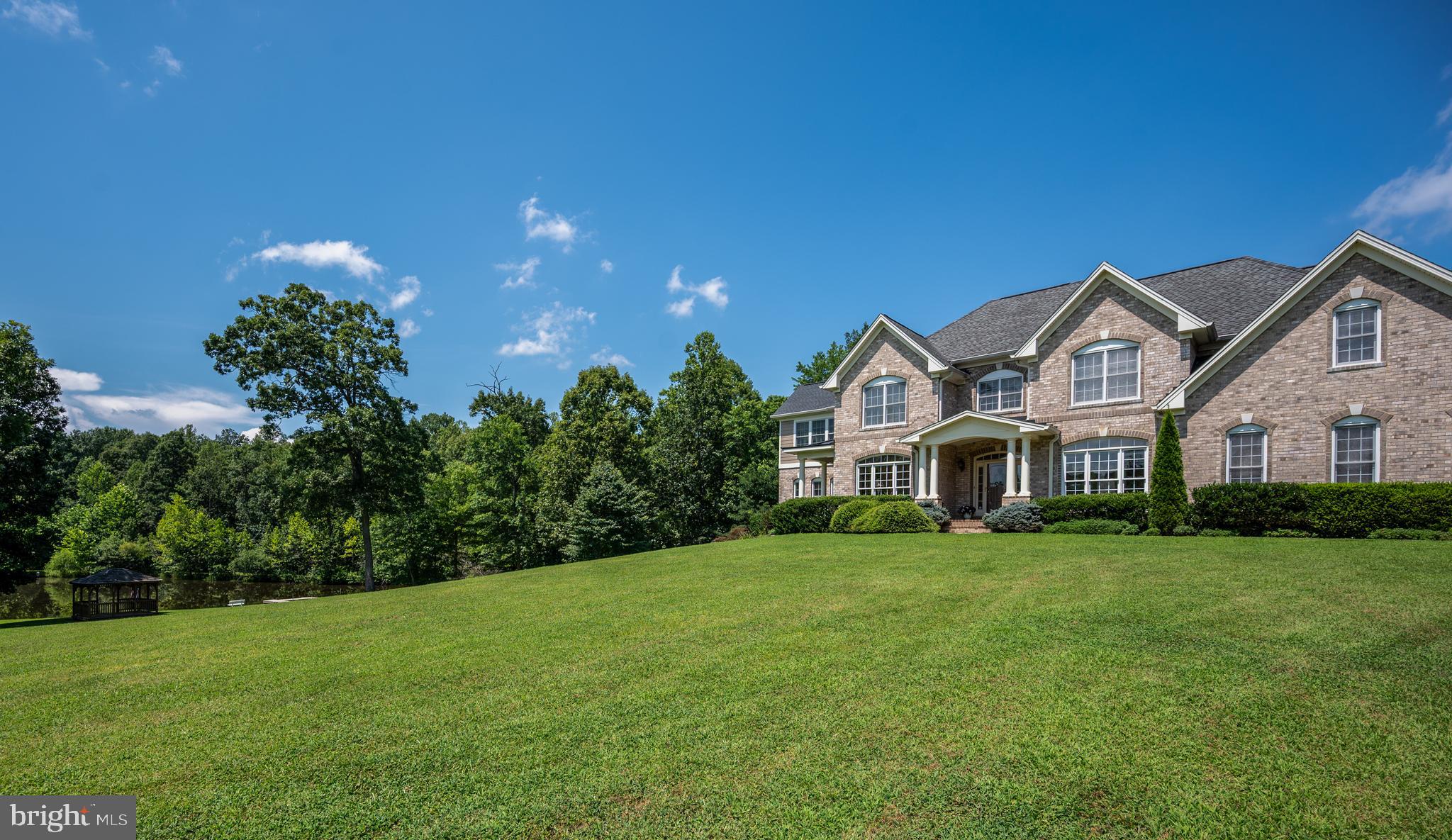 THE OAKS - Residential