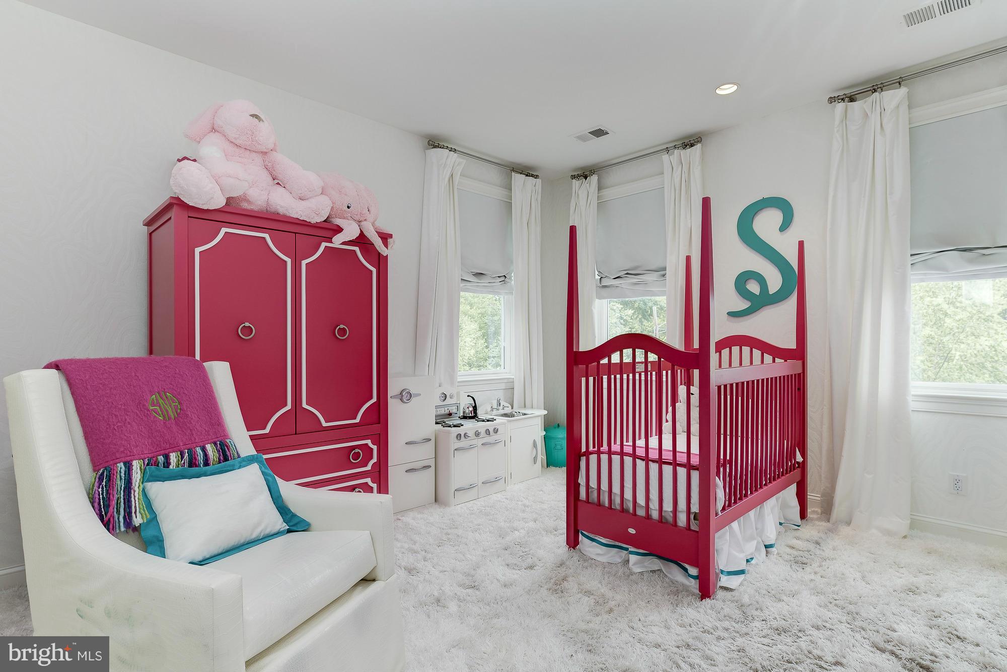 BRADLEY HILLS - Residential