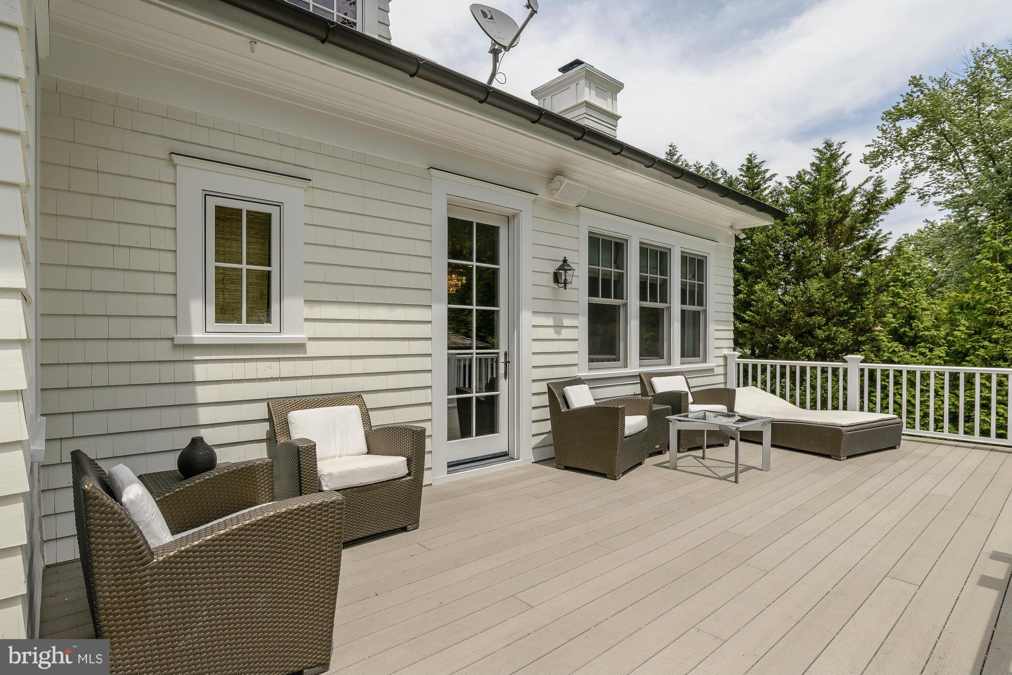 BRADLEY HILLS - Residential