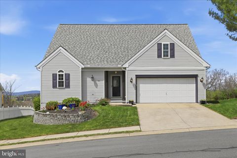 407 LAKE STREET EPHRATA PA 17522