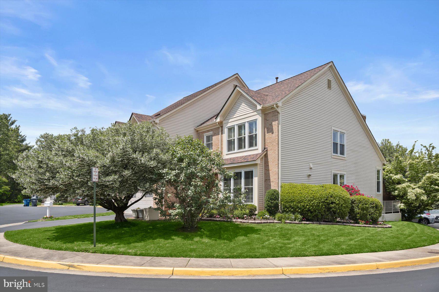 3422 SILVER MAPLE PLACE