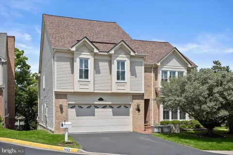 3422 Silver Maple Place, Falls Church, VA MLS: VAFX2237834