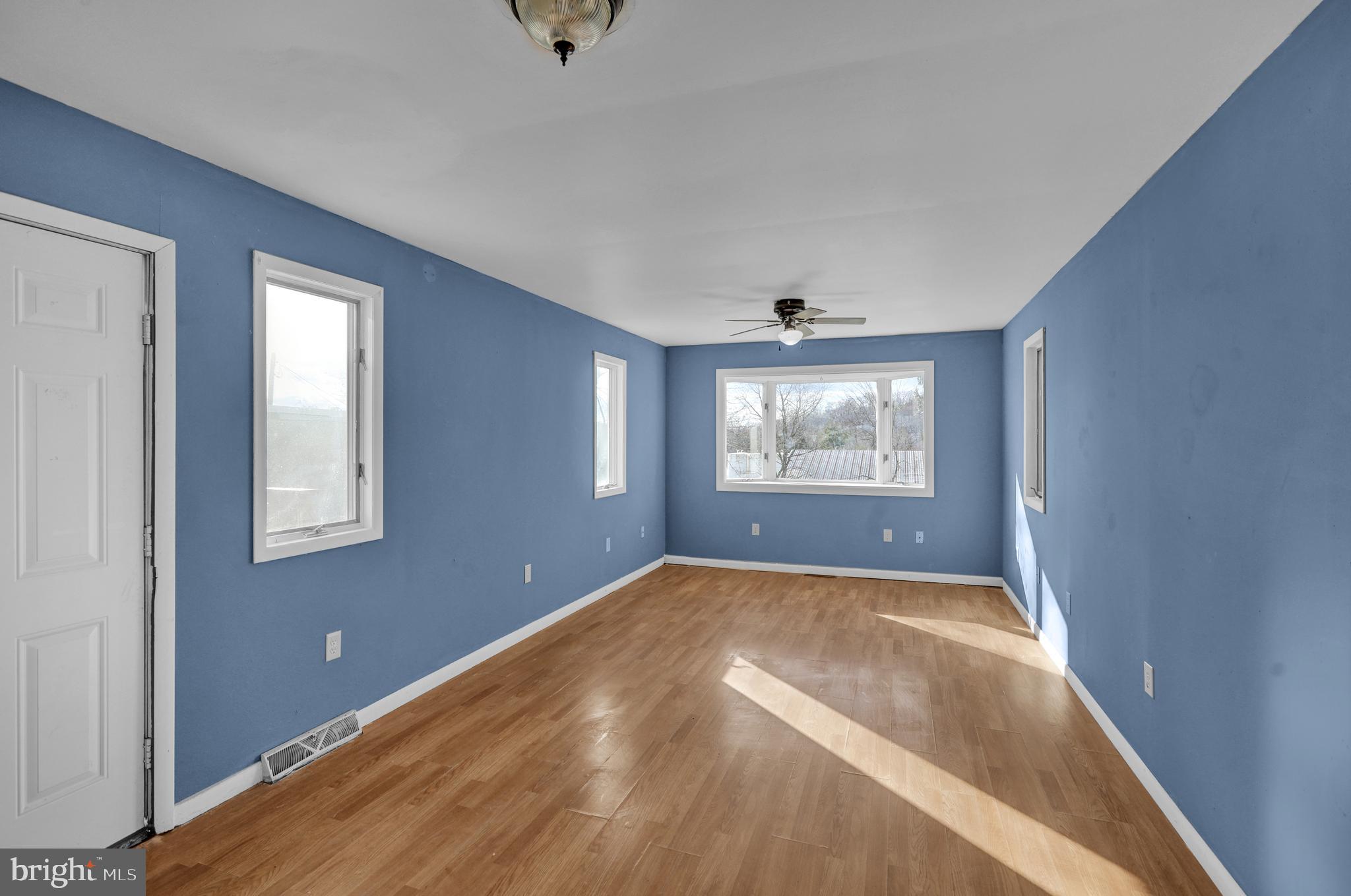 LEESPORT - Residential