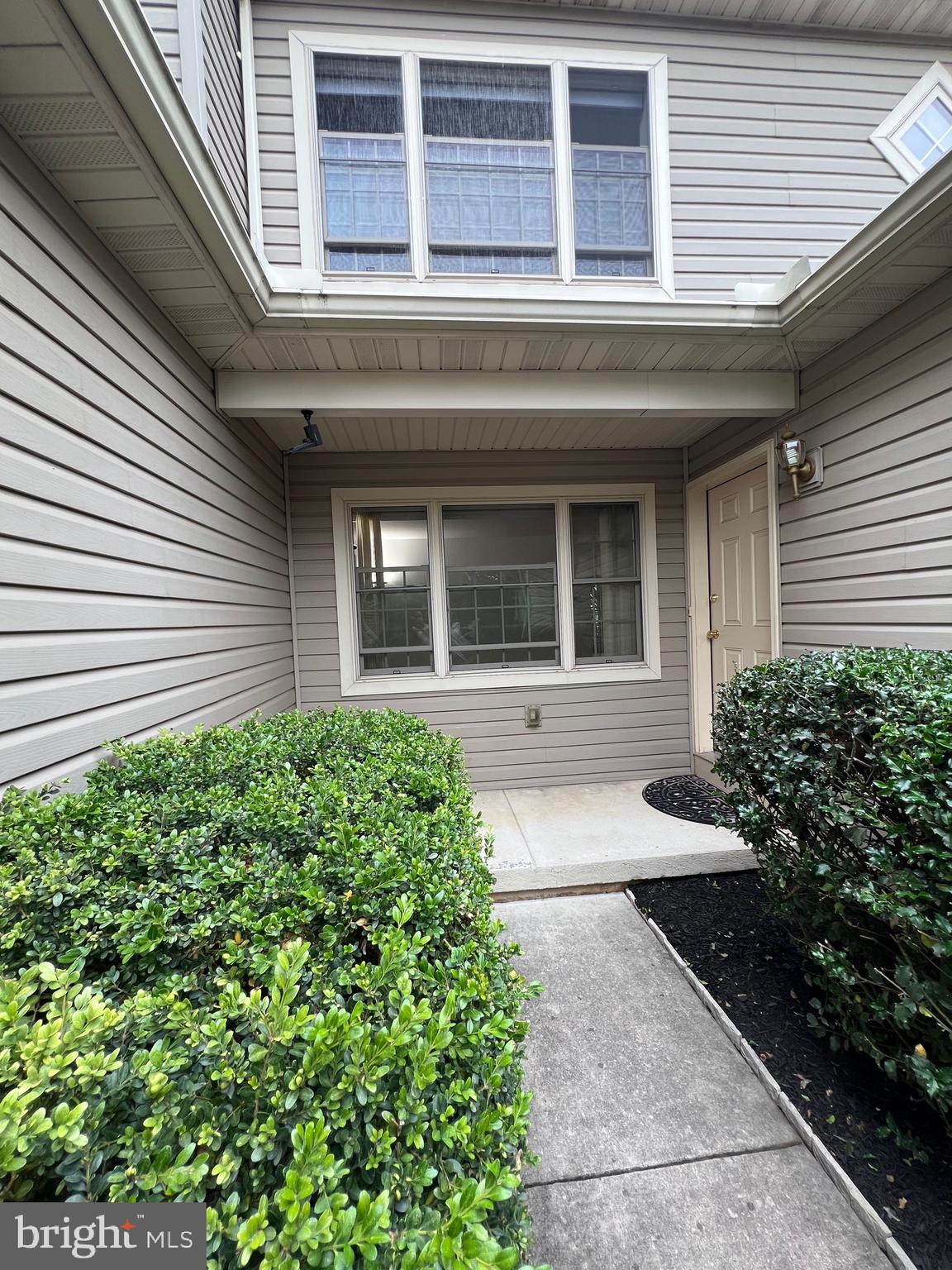 415 ALEXANDRIA COURT