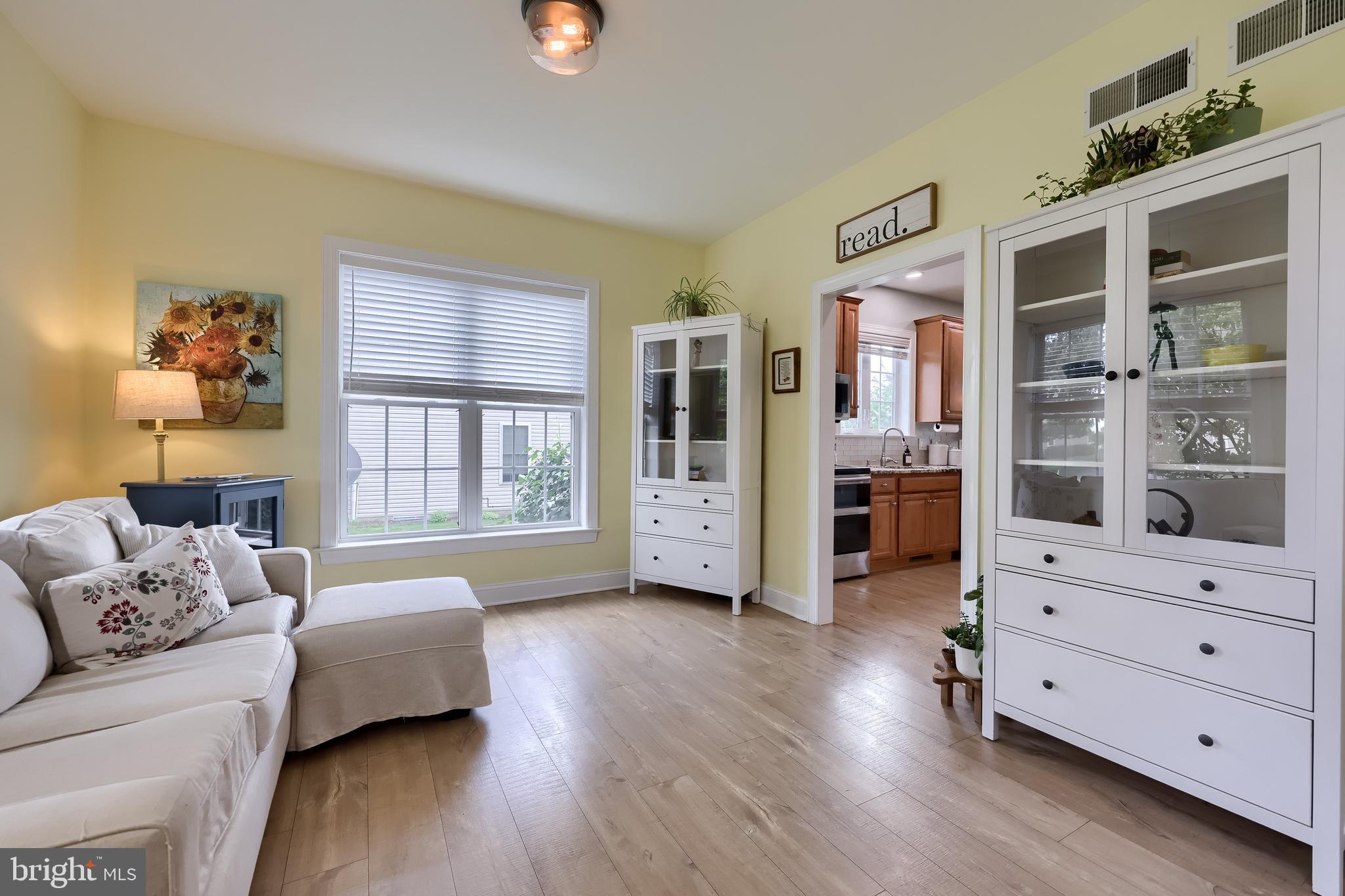 305 GREENHEDGE DRIVE