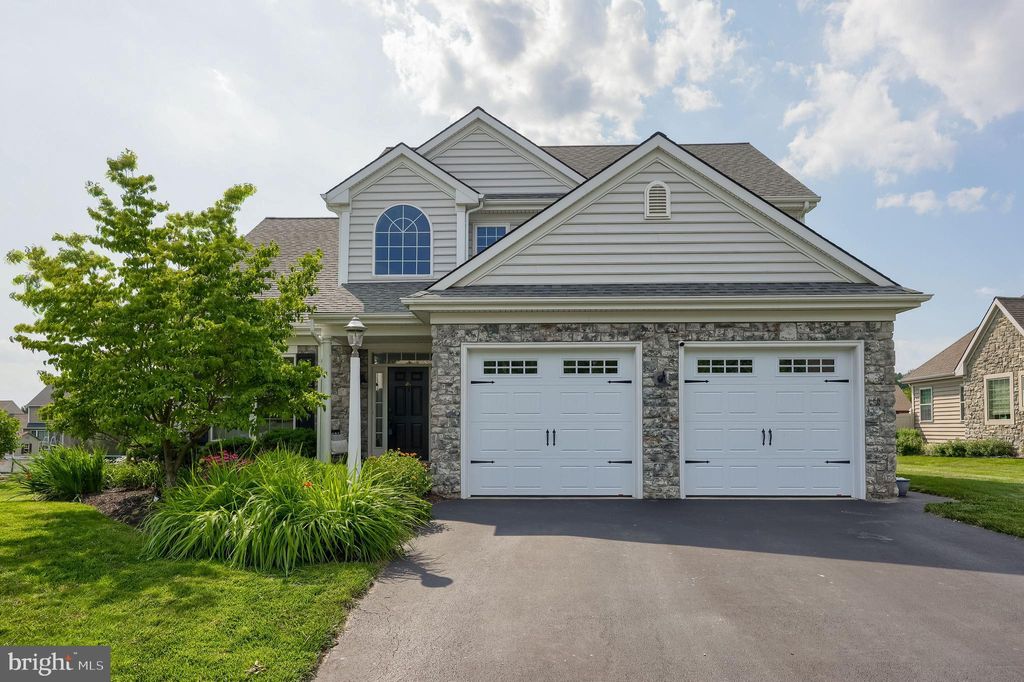 Photo of 305 Greenhedge Drive, LANCASTER, PA 17603 (MLS # PALA2072368)