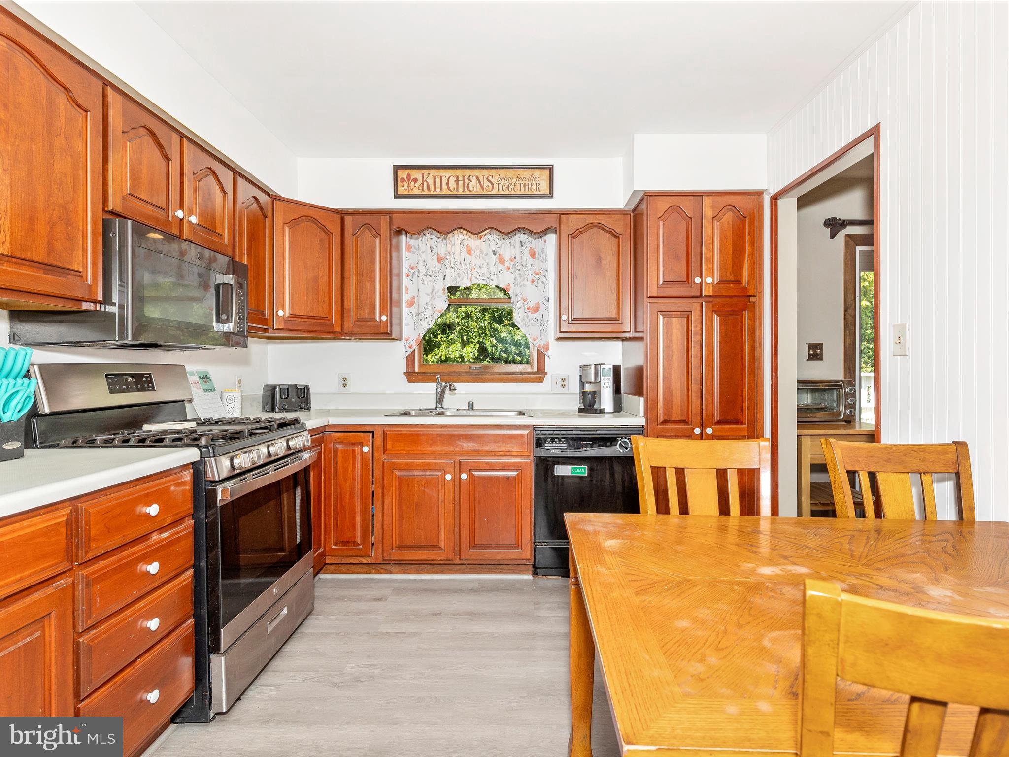 BOB EL FARMS - Residential