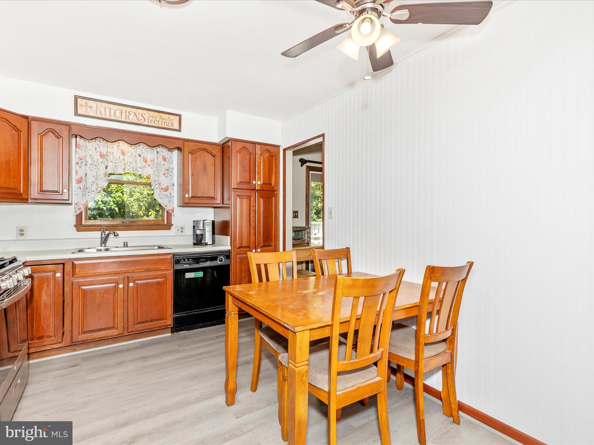 BOB EL FARMS - Residential