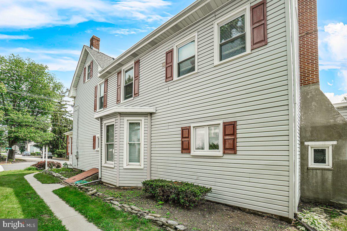 MAIN STREET - Residential