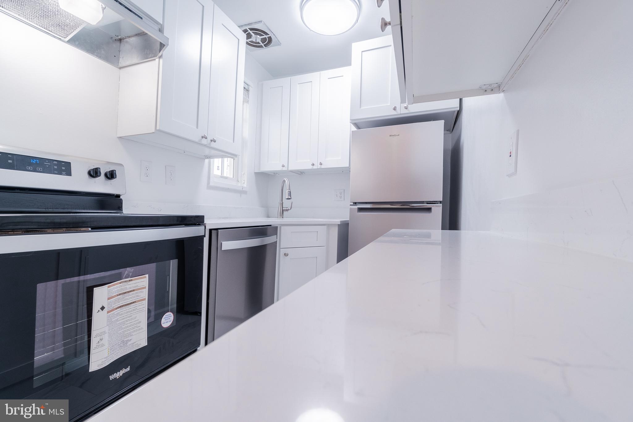 POTOWMACK CROSSING - Residential Lease