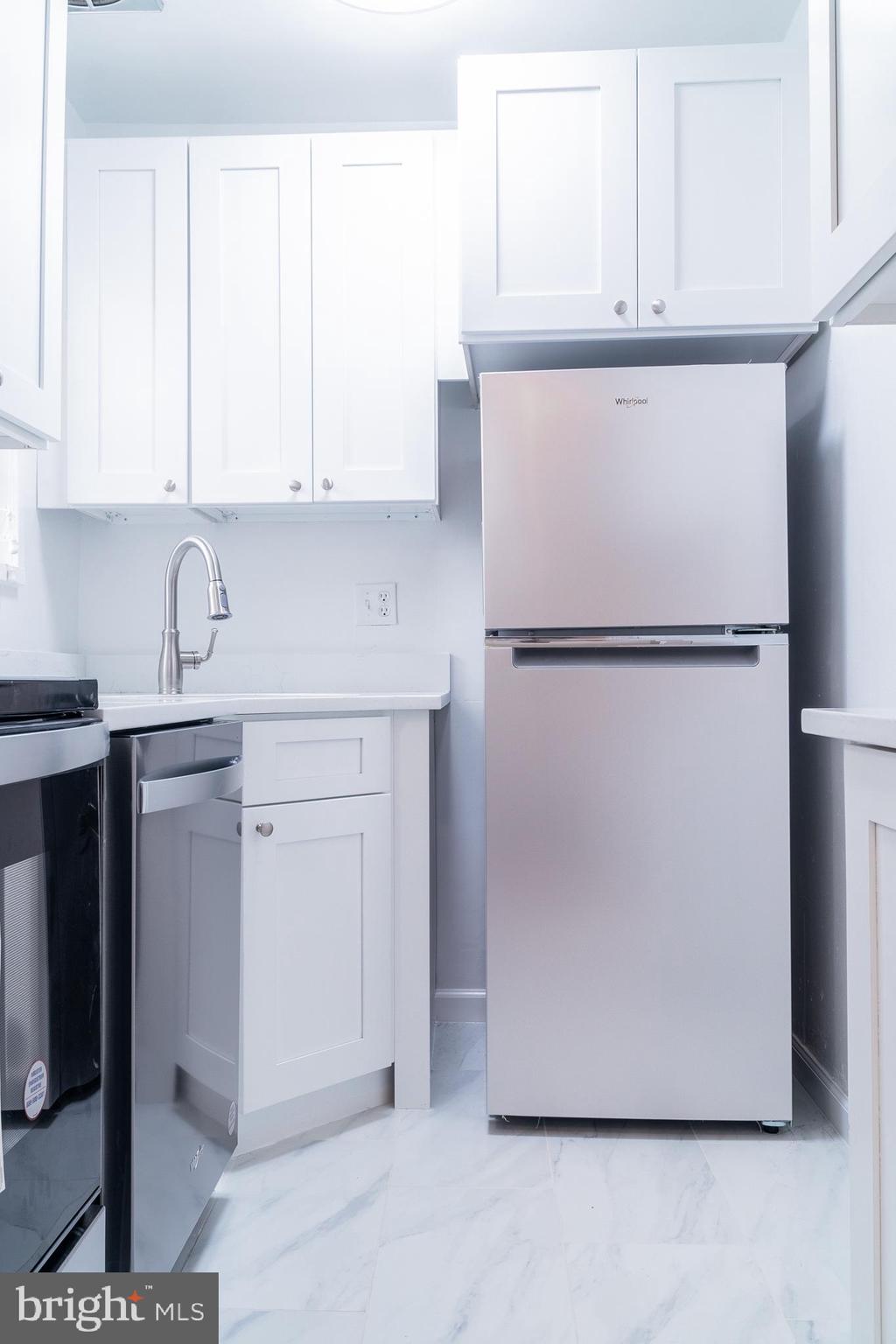 POTOWMACK CROSSING - Residential Lease