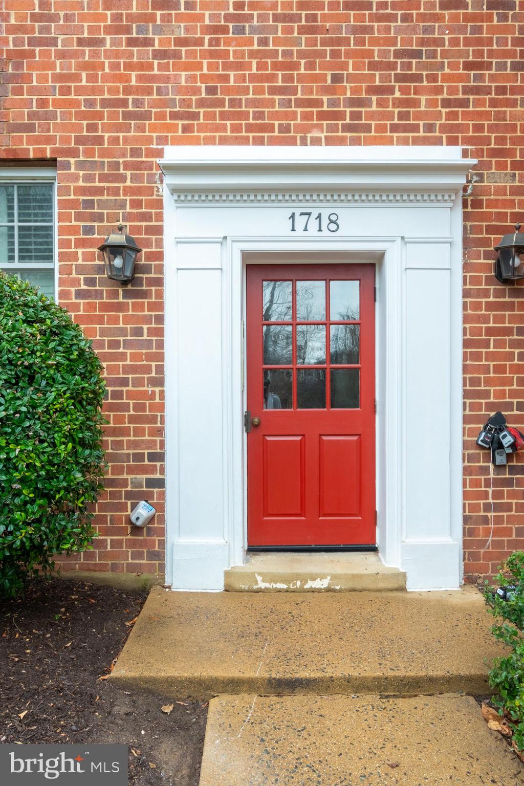 POTOWMACK CROSSING - Residential Lease