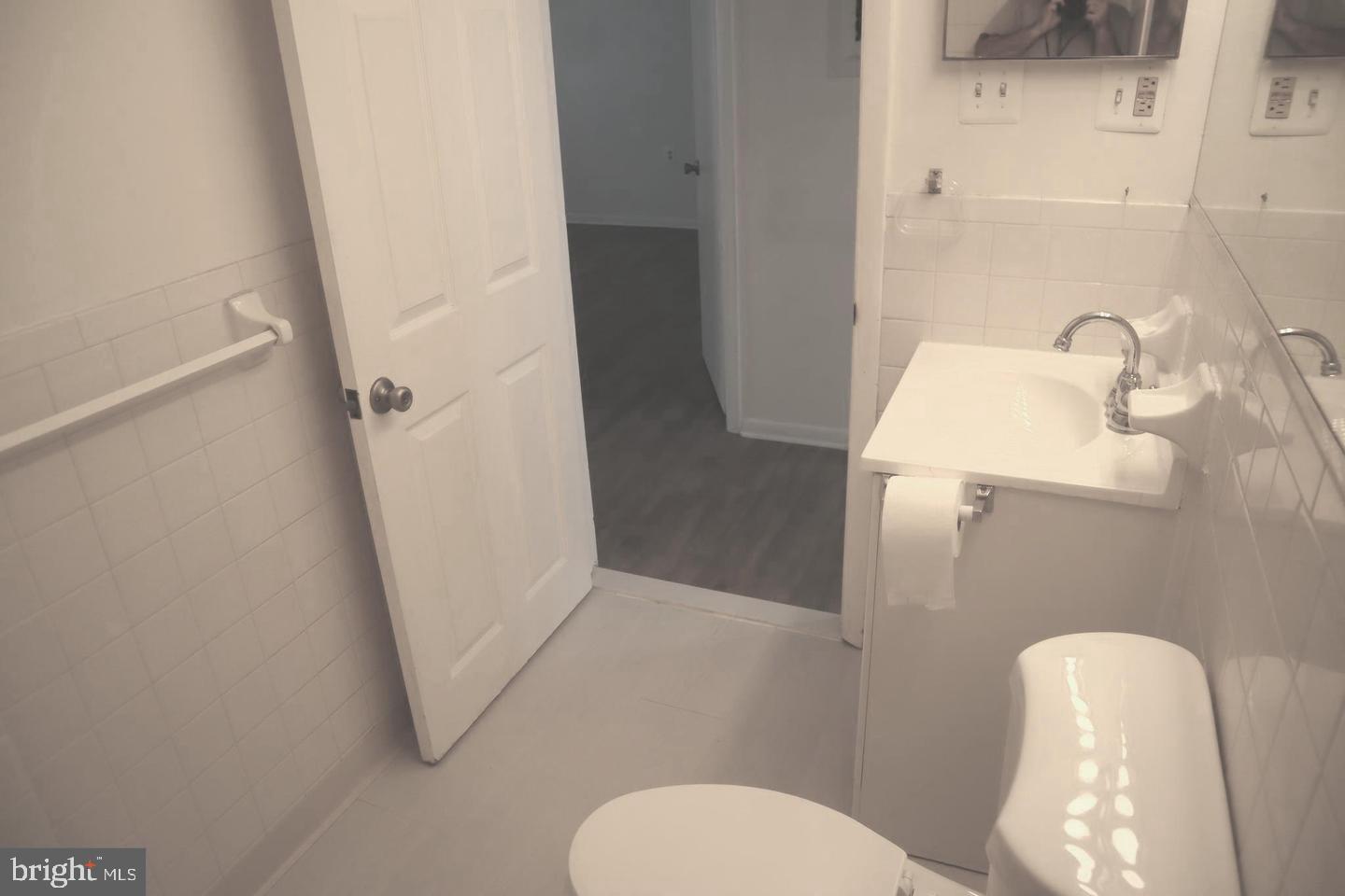 COURT OF HENDERSON - Residential Lease