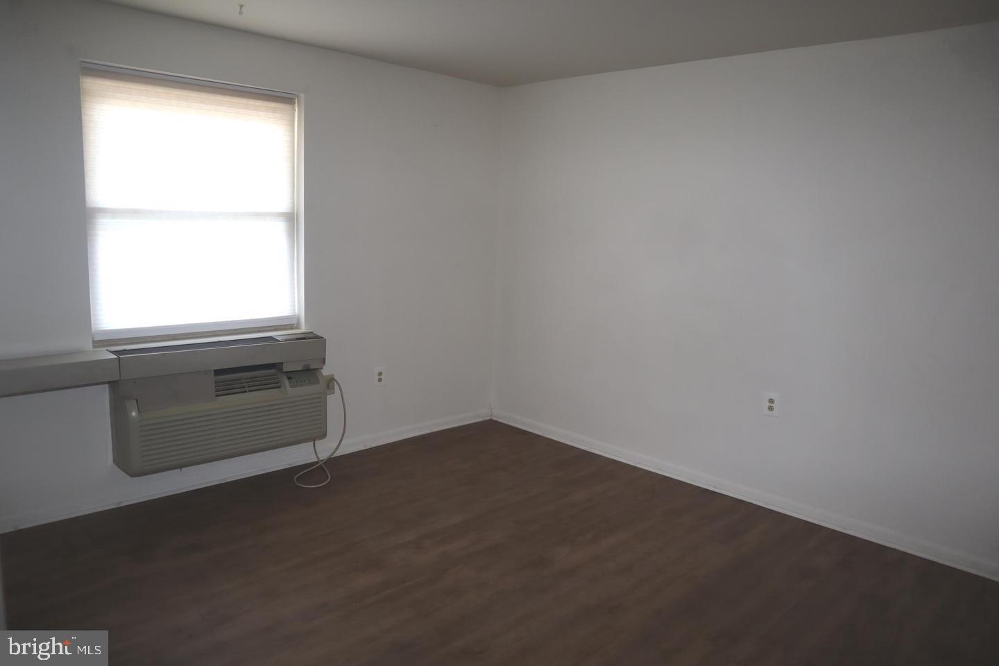 COURT OF HENDERSON - Residential Lease