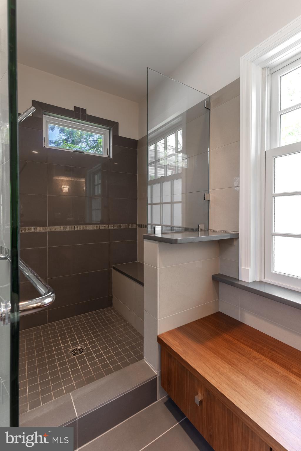 COLLEGE HEIGHTS - Residential