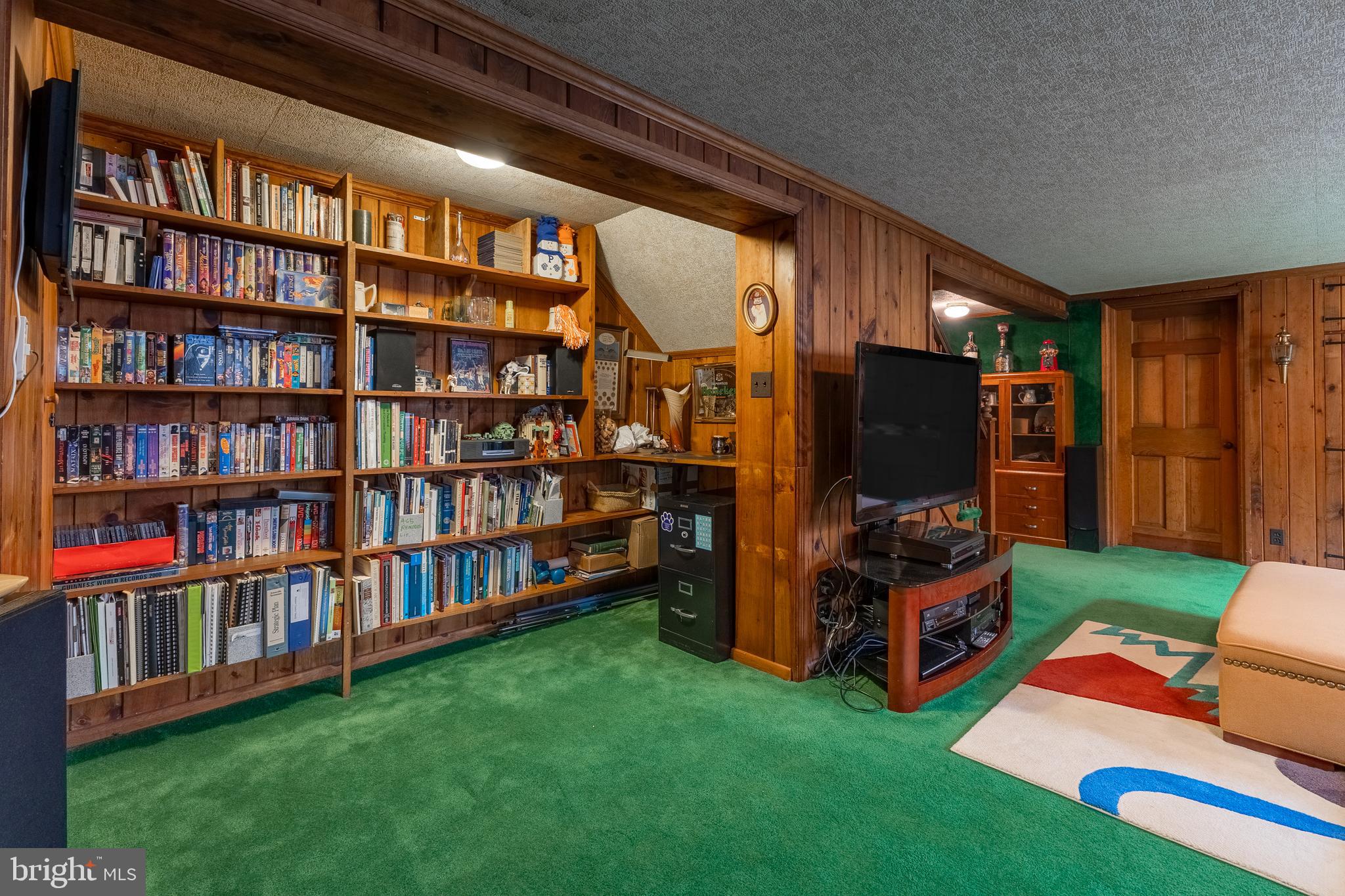 COLLEGE HEIGHTS - Residential