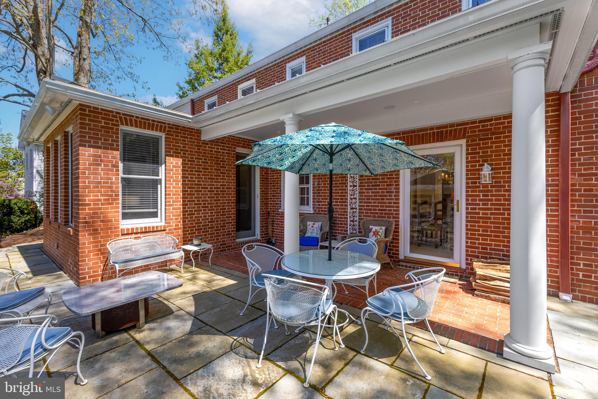 COLLEGE HEIGHTS - Residential