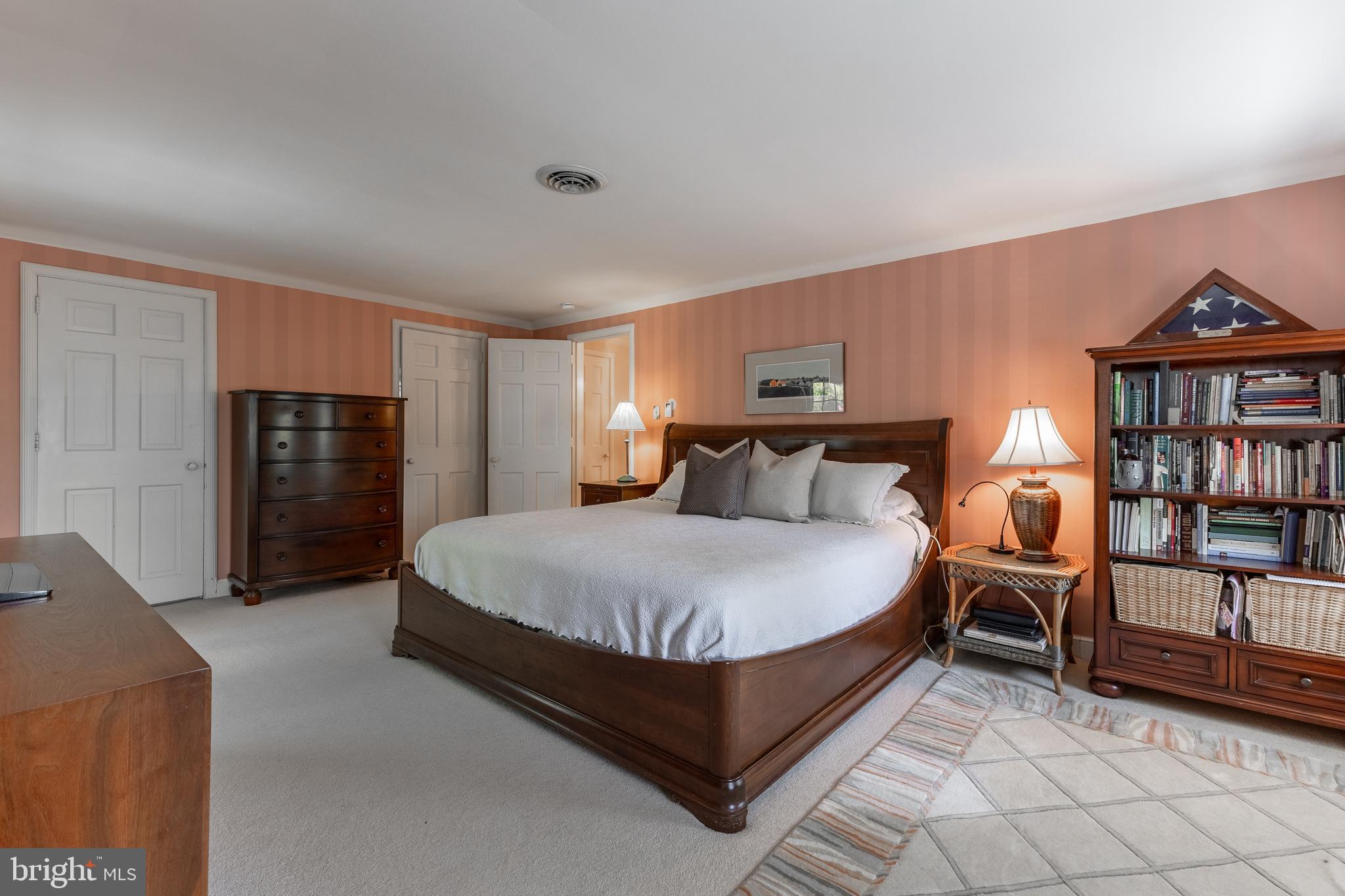 COLLEGE HEIGHTS - Residential