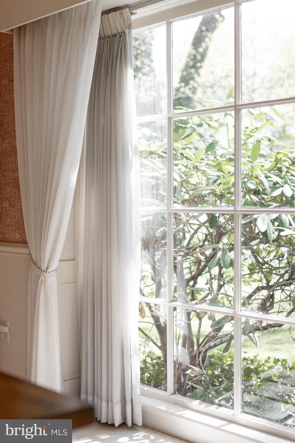 COLLEGE HEIGHTS - Residential