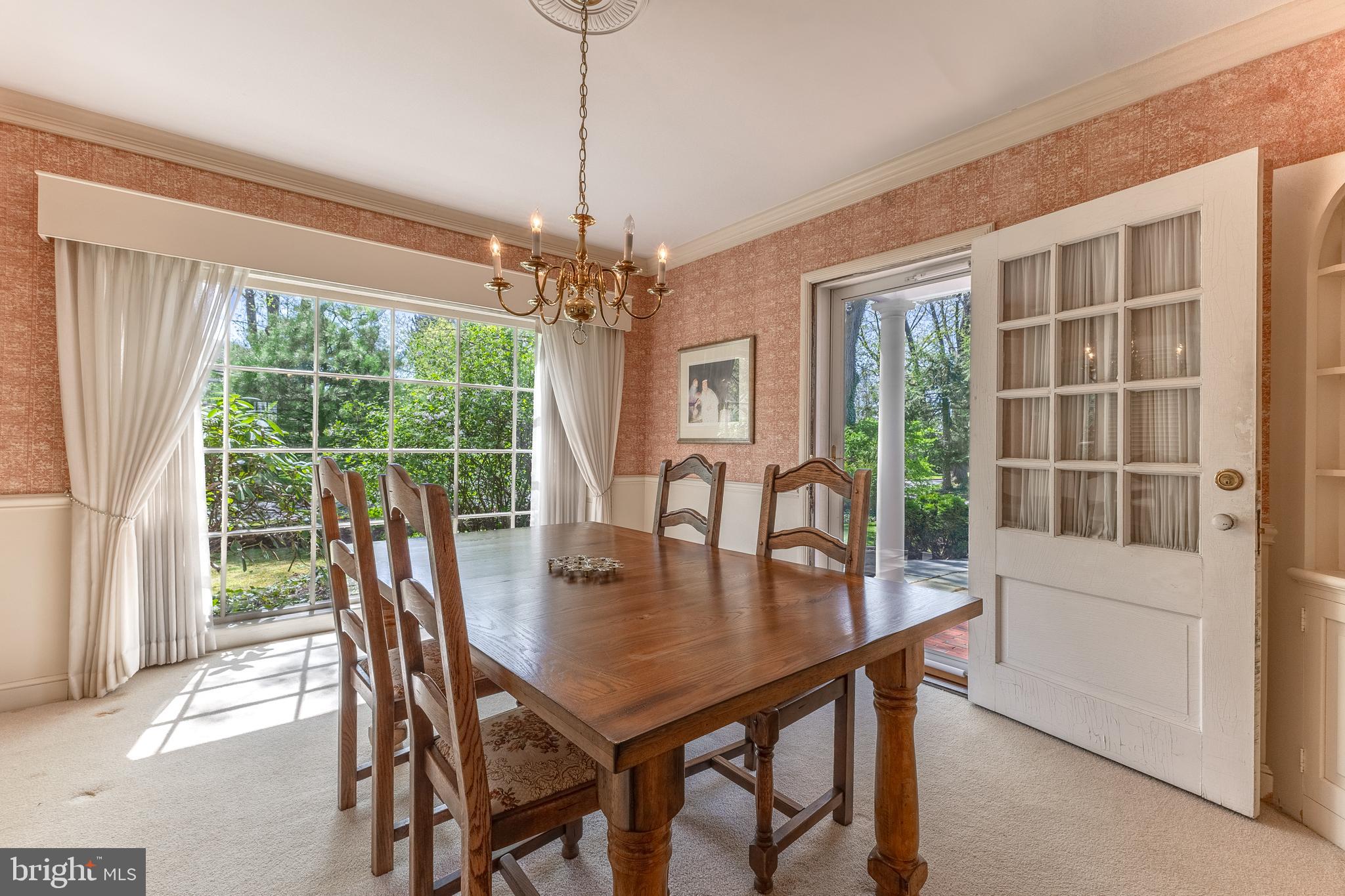 COLLEGE HEIGHTS - Residential