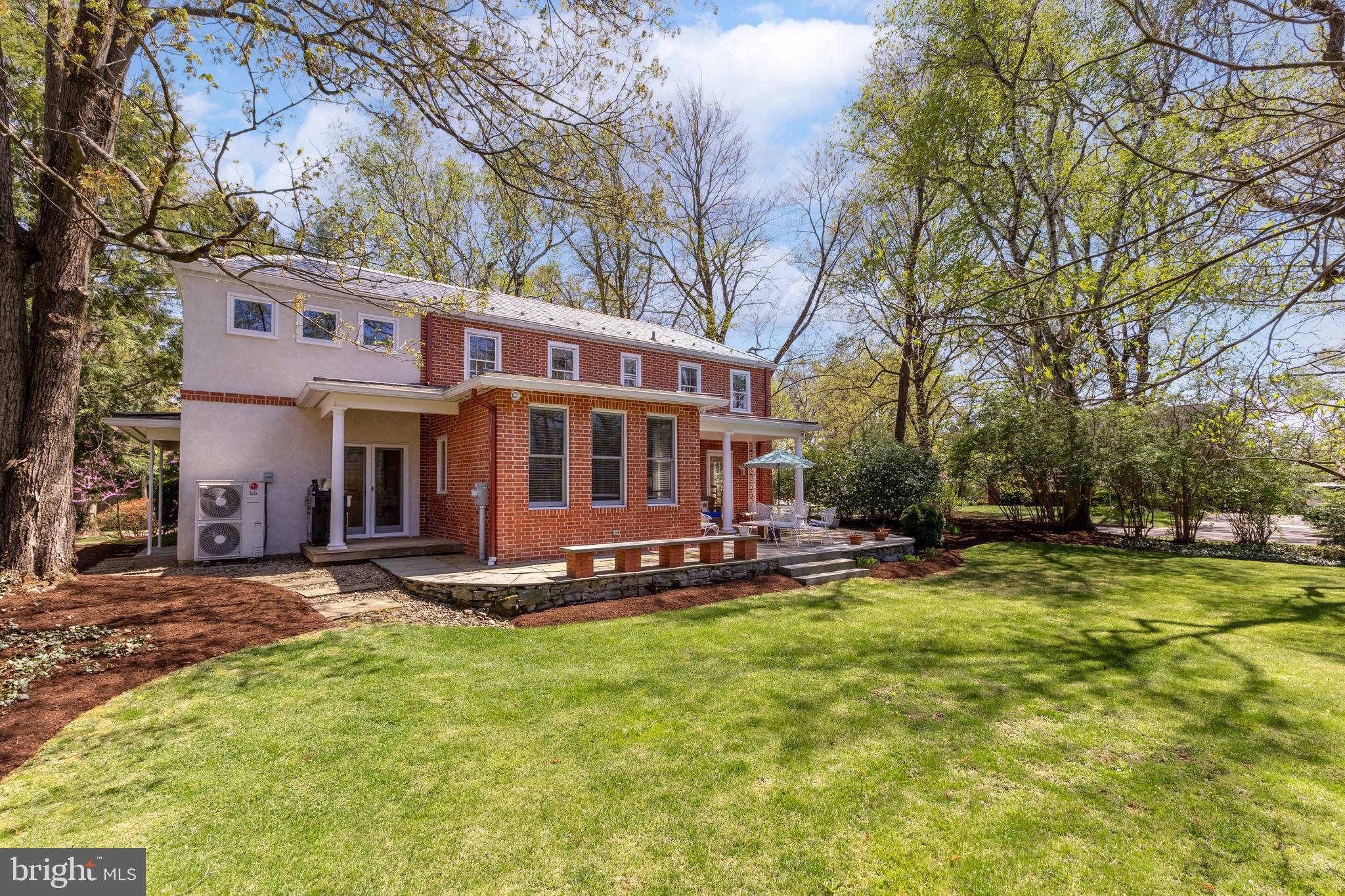 COLLEGE HEIGHTS - Residential