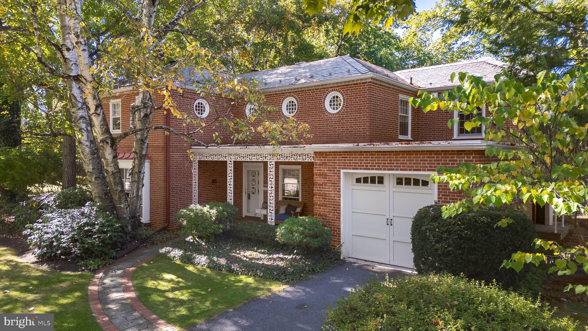 COLLEGE HEIGHTS - Residential