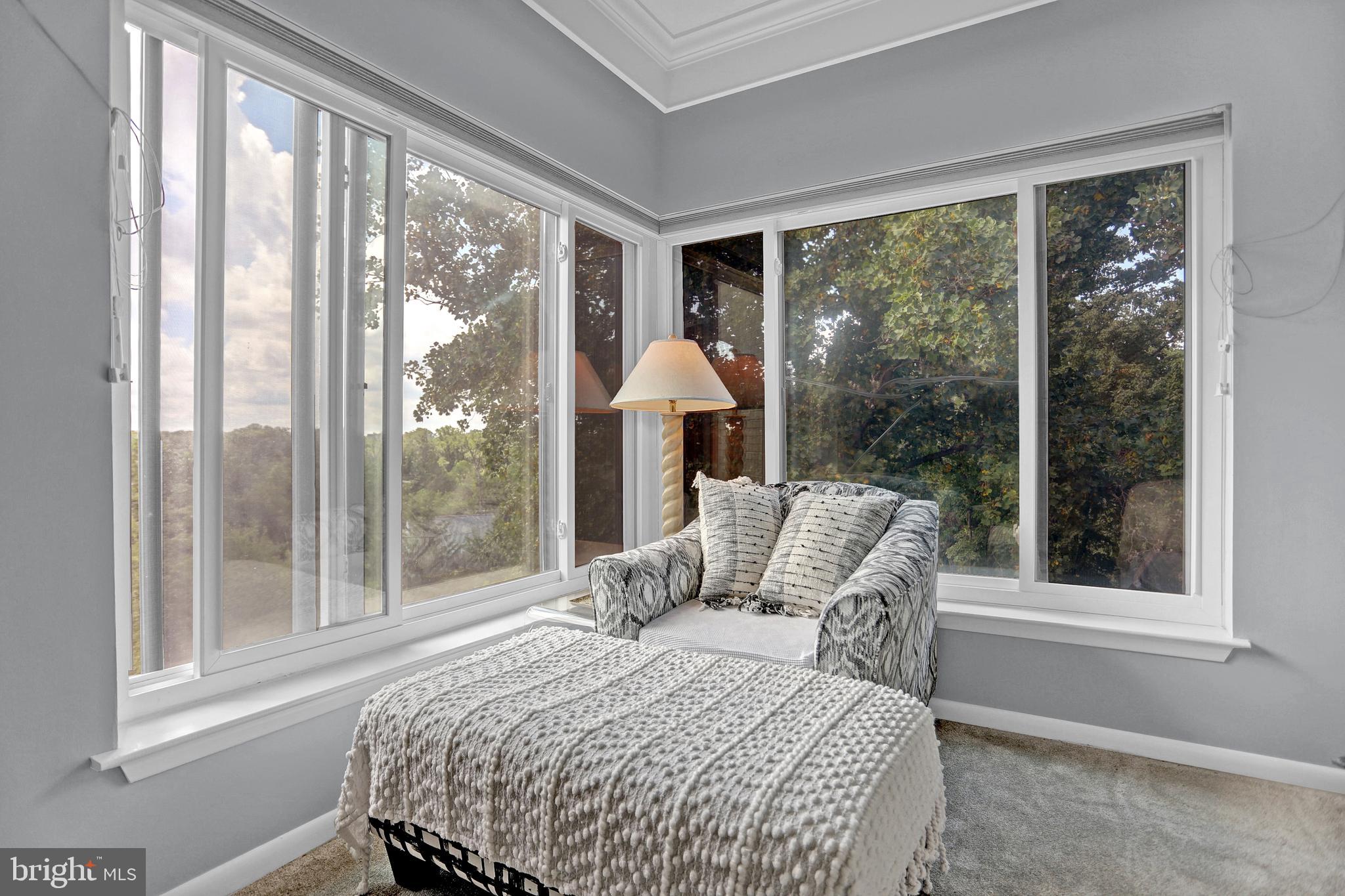 THE TOWERS - Residential