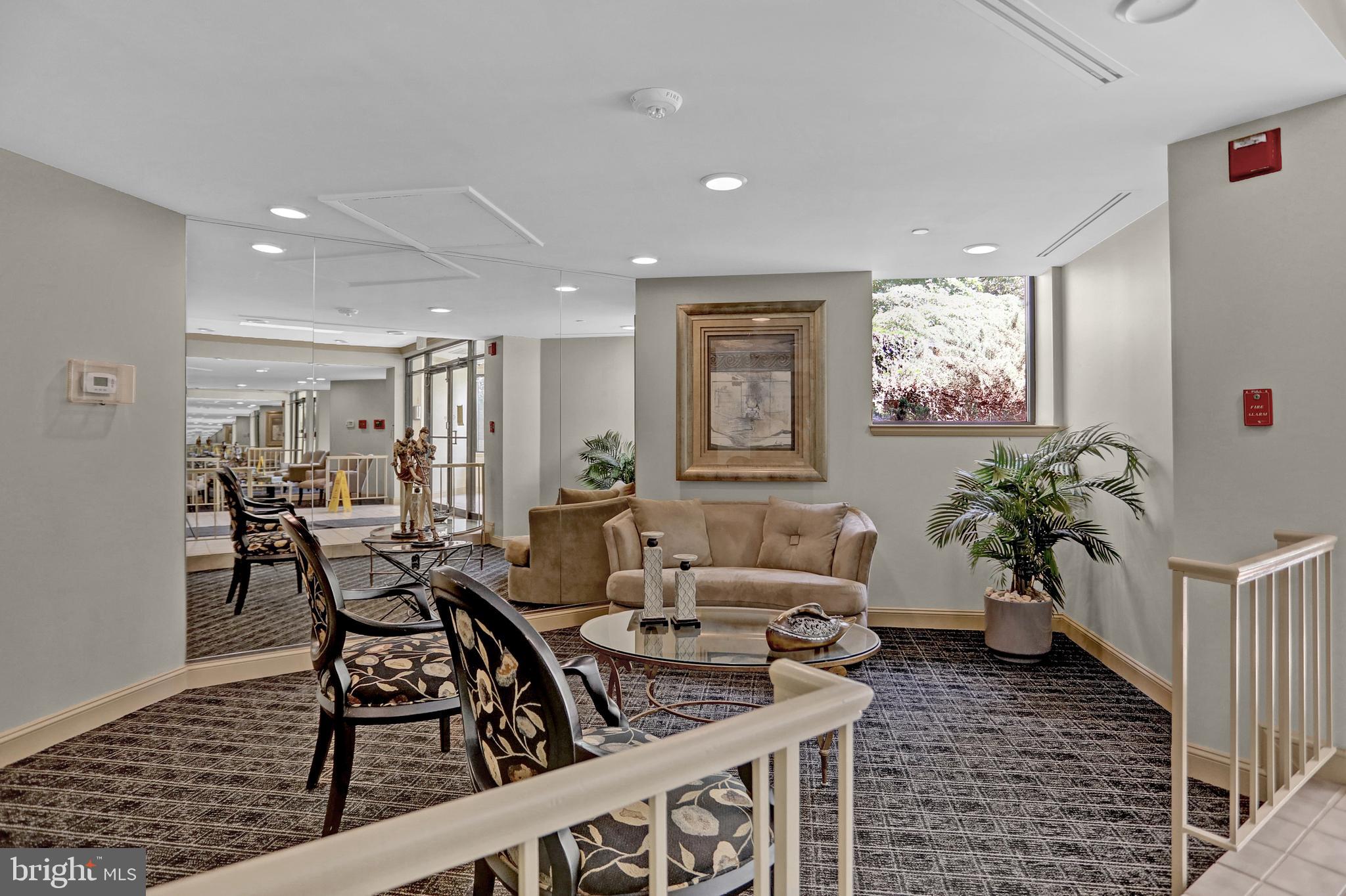 THE TOWERS - Residential