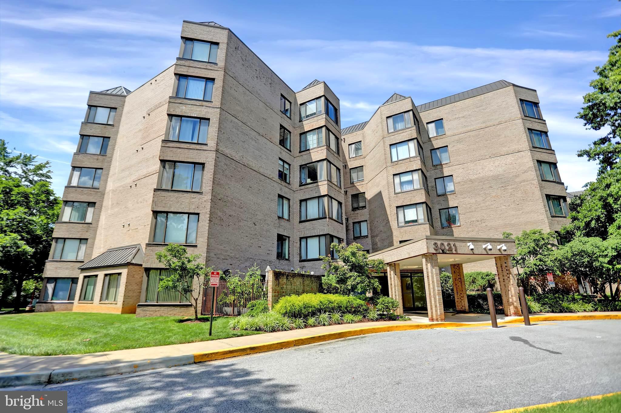 THE TOWERS - Residential