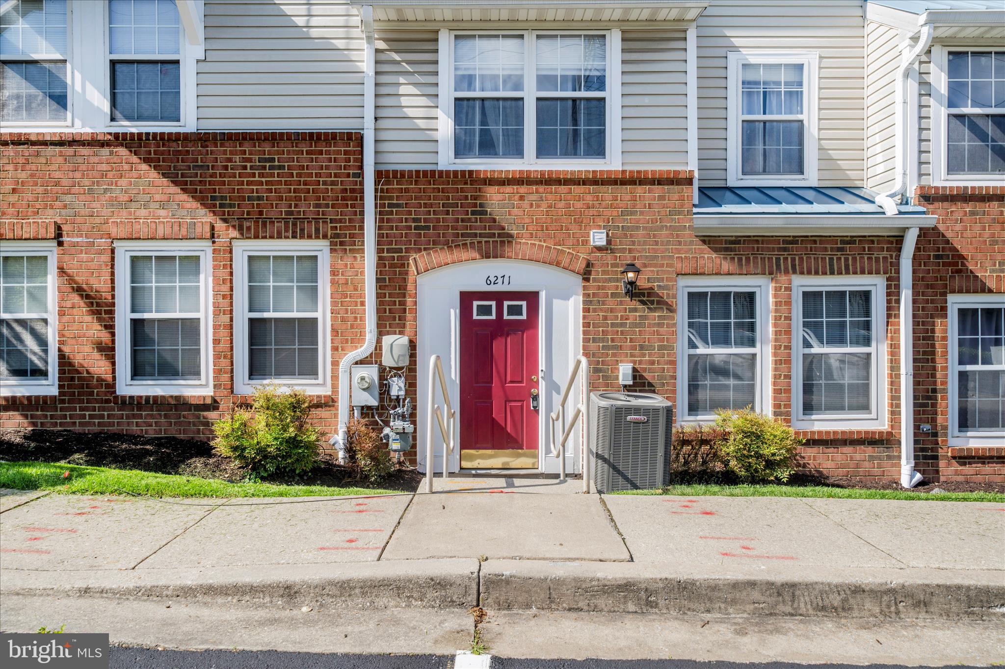 ELKRIDGE TOWN CENTER - Residential