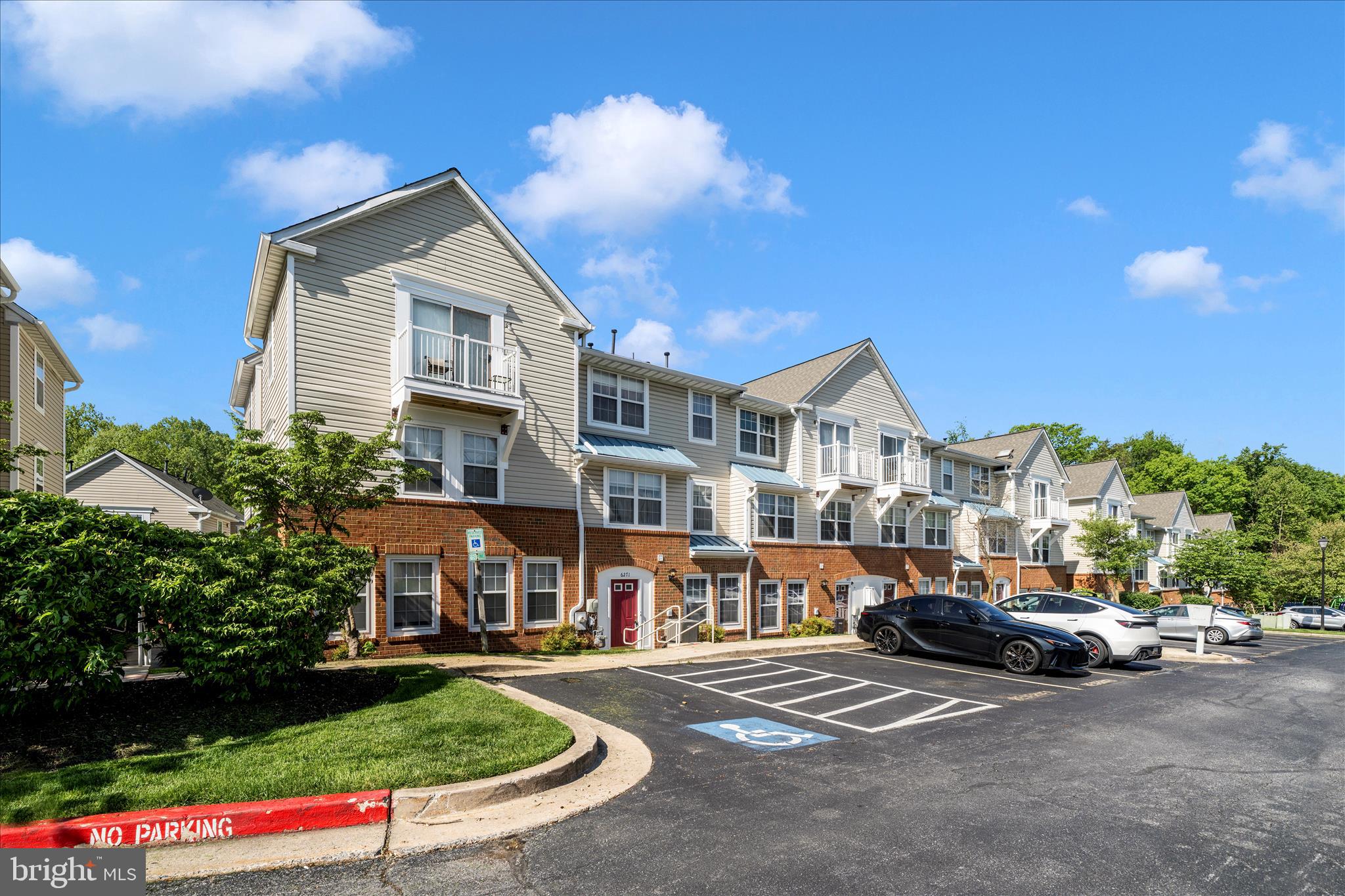 ELKRIDGE TOWN CENTER - Residential